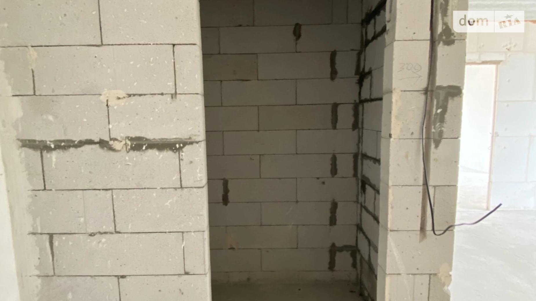 Продается 2-комнатная квартира 64 кв. м в Ужгороде, ул. Легоцкого - фото 2