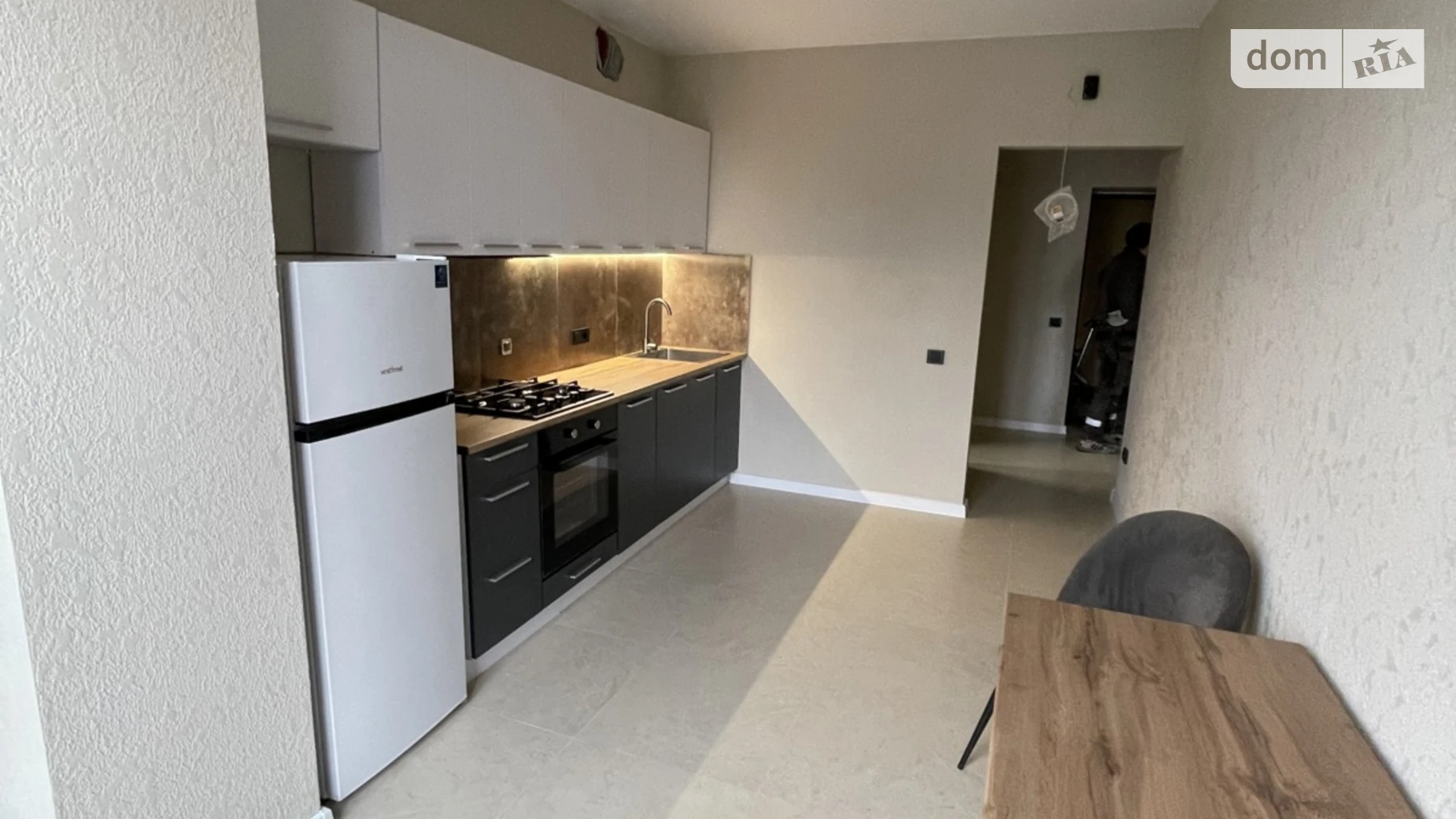 1-комнатная квартира 45 кв. м в, цена: 15000 грн - фото 2