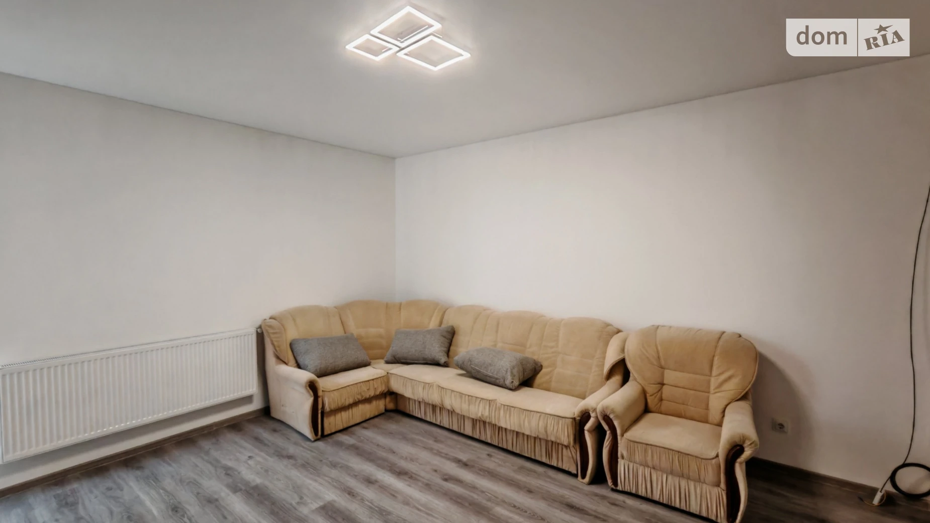 Продается 2-комнатная квартира 72.5 кв. м в Черновцах, ул. Подковы Ивана, 11Б - фото 2