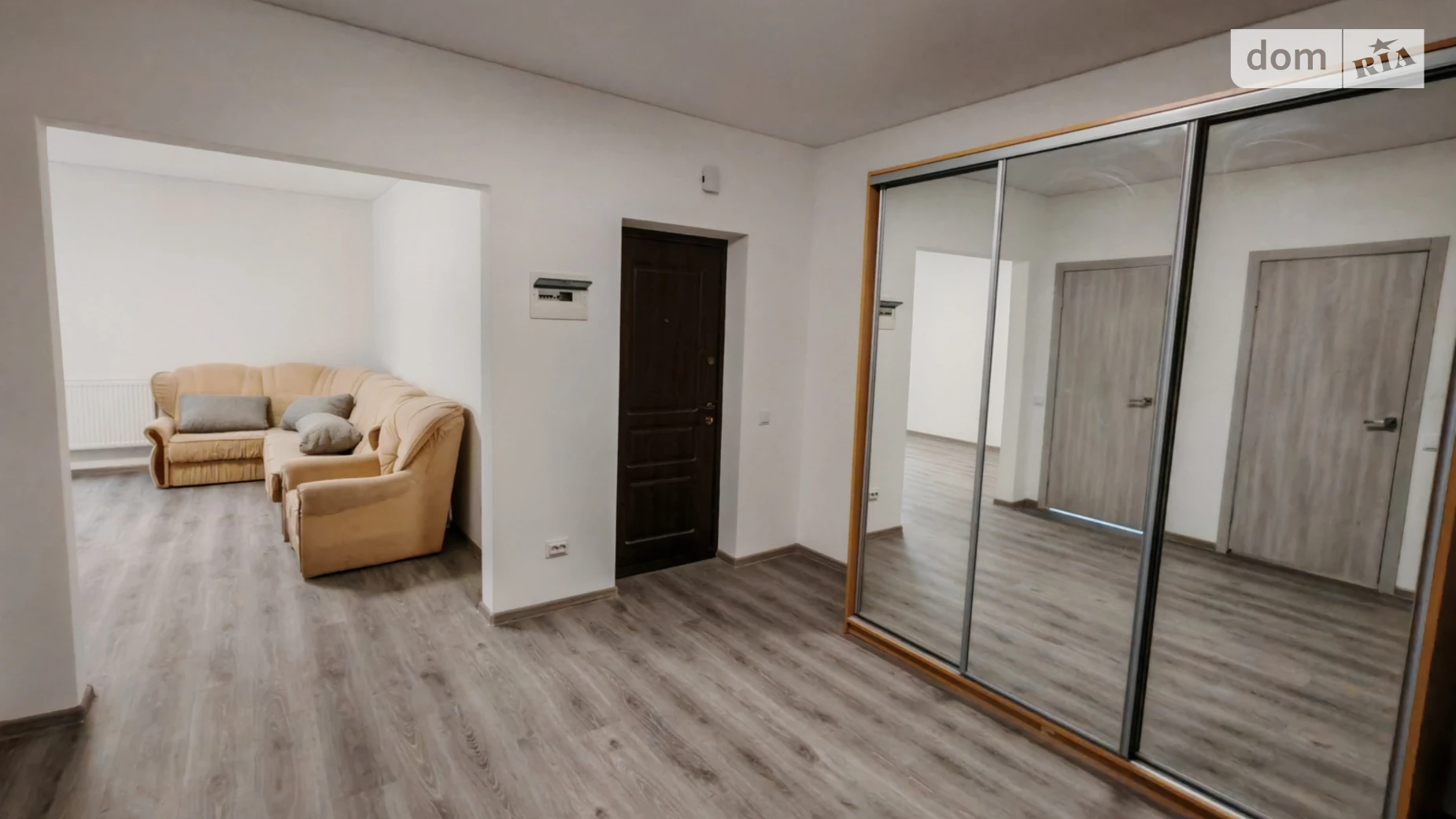 Продается 2-комнатная квартира 72.5 кв. м в Черновцах, ул. Подковы Ивана, 11Б - фото 4