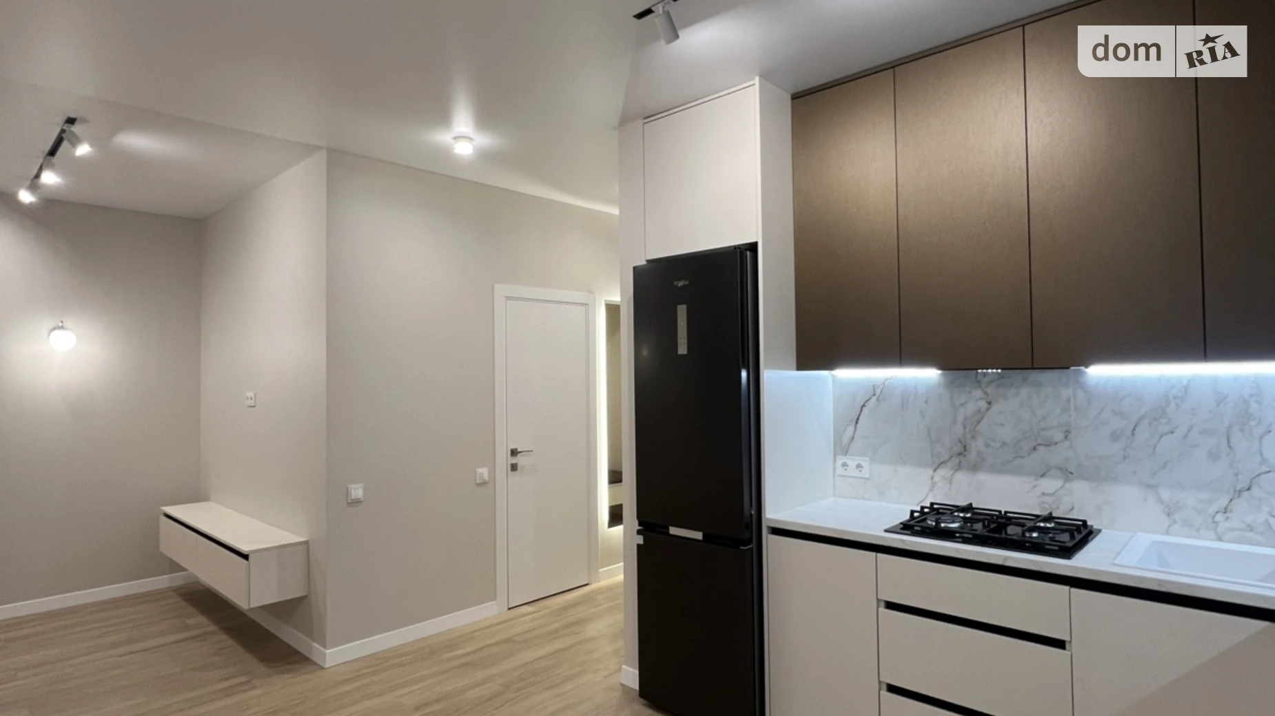 мас. Макарова Авторынок Ровно, цена: 127000 $ - фото 2