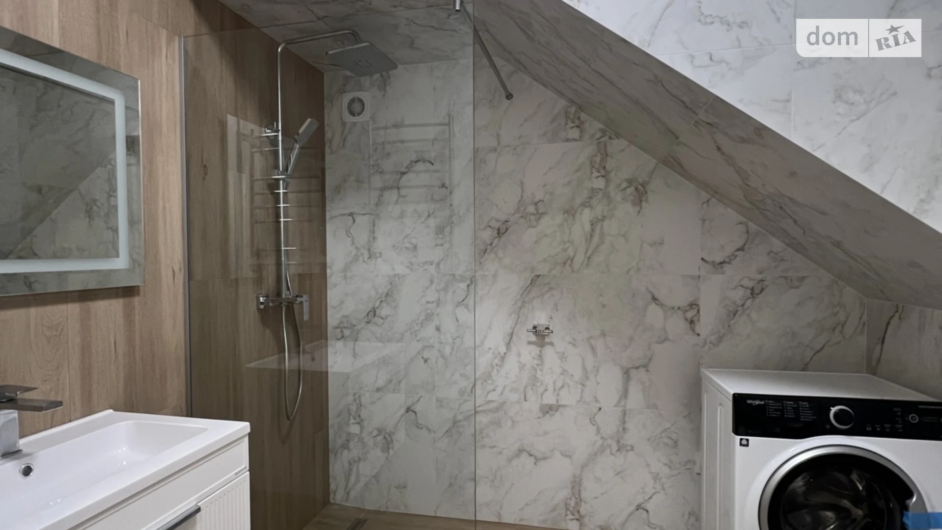 мас. Макарова Авторынок Ровно, цена: 127000 $ - фото 5