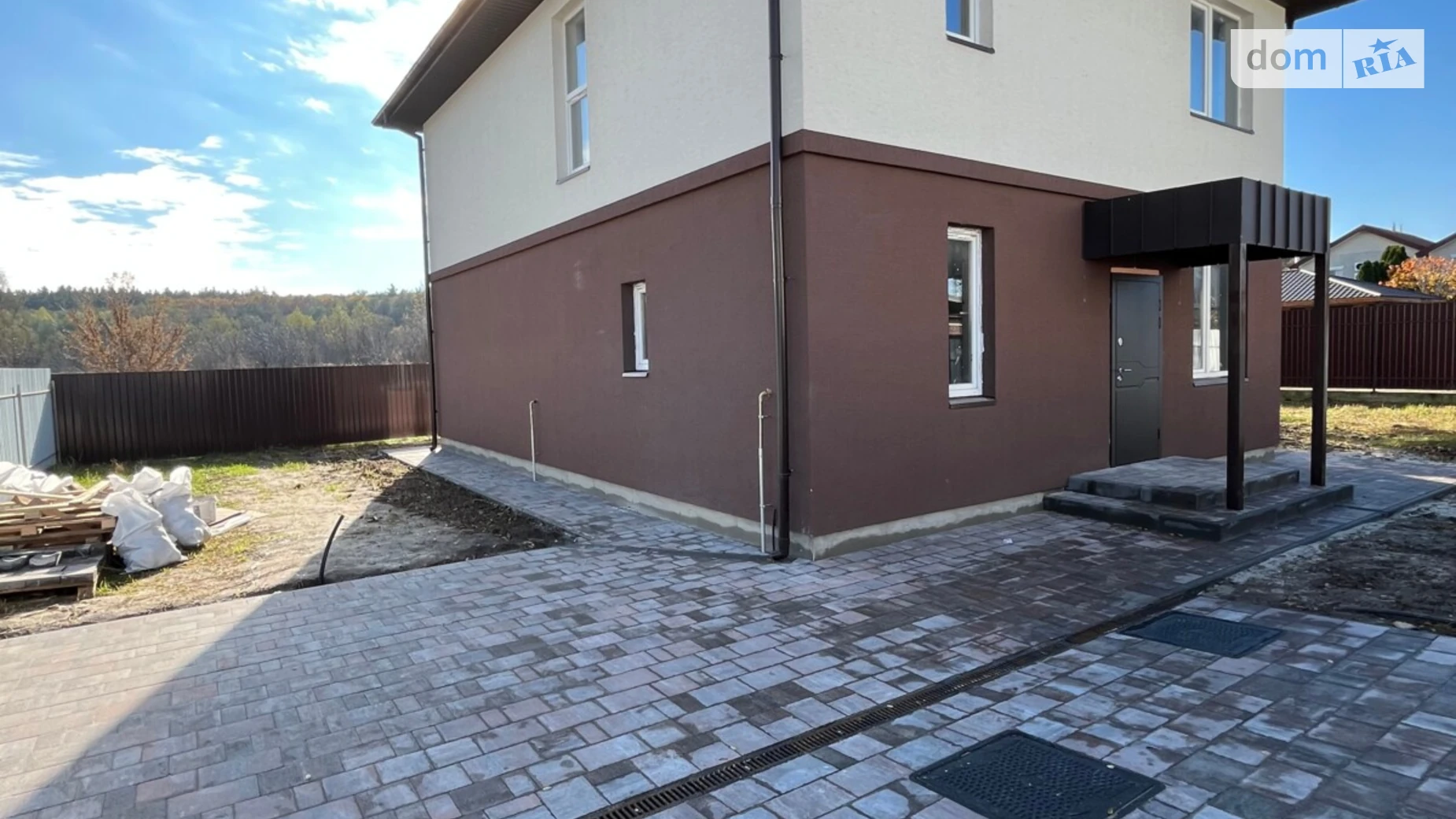 Продается дом на 2 этажа 145 кв. м с бассейном, цена: 135000 $ - фото 2