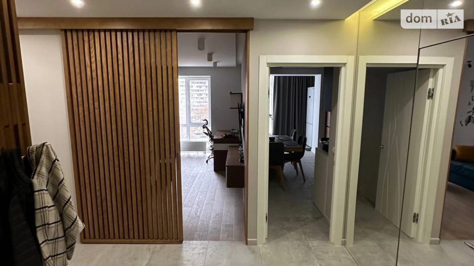 Продается 2-комнатная квартира 69.8 кв. м в Днепре, бул. Славы, 2Д - фото 2