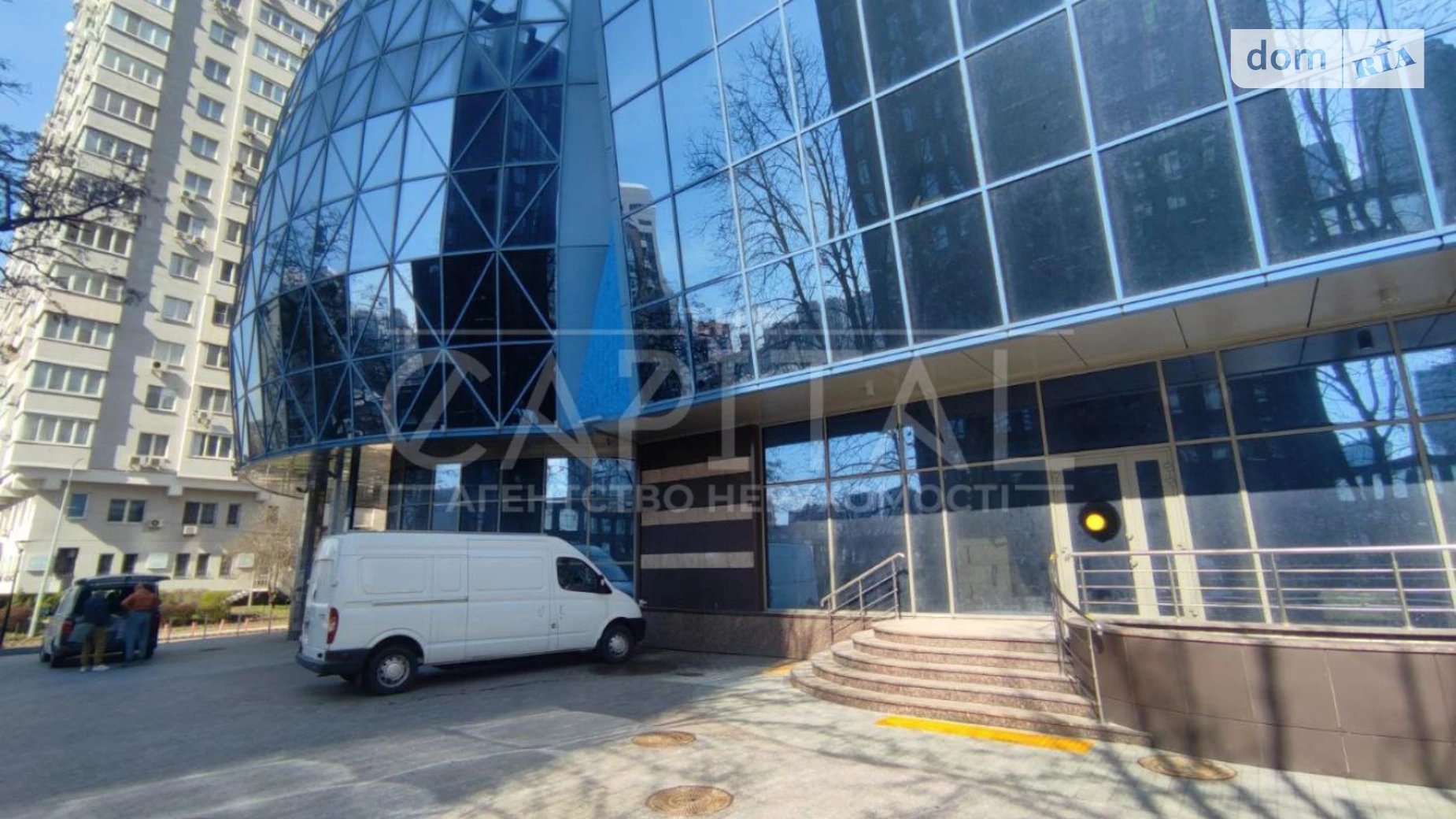 Сдается в аренду офис 130 кв. м в бизнес-центре, цена: 3900 $ - фото 2