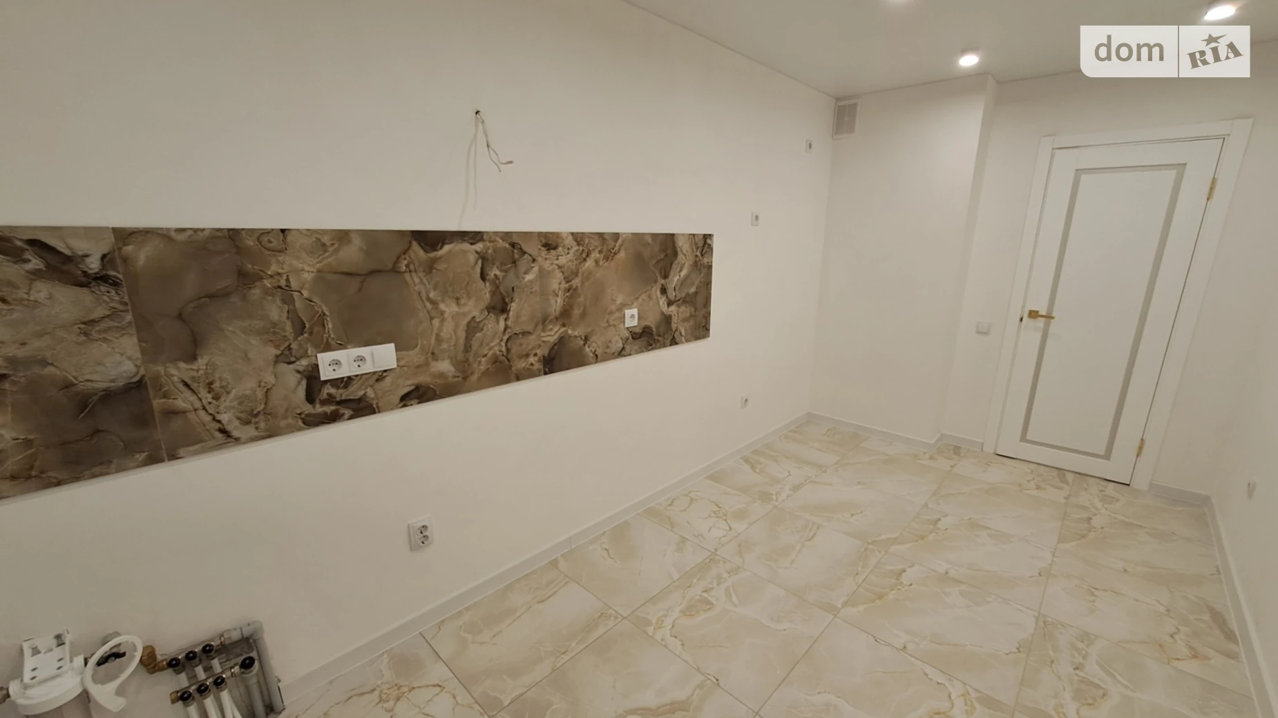 3-комнатная квартира 85 кв. м в Тернополе, ул. Киевская, 9Б - фото 4