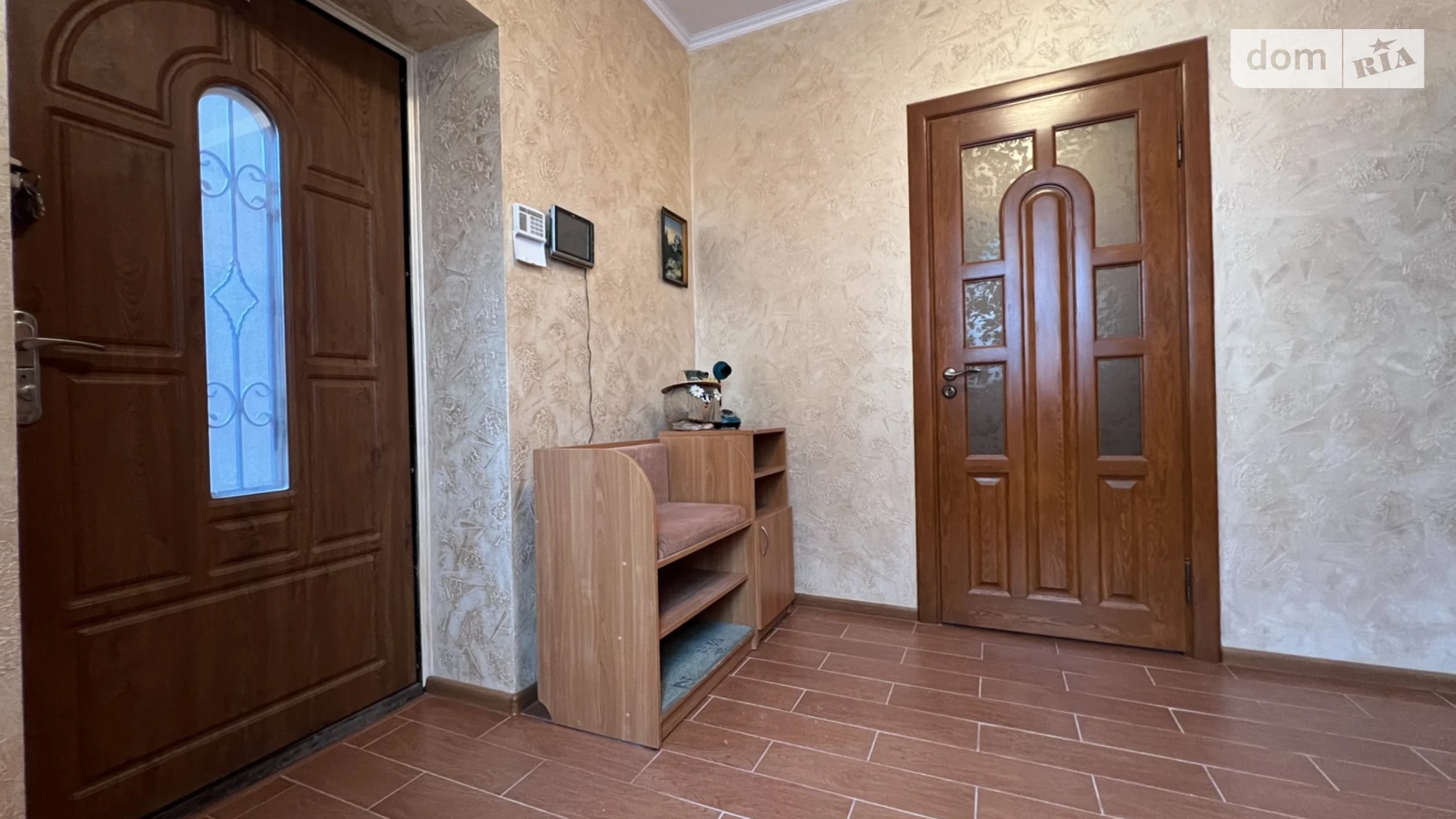 Продается дом на 2 этажа 145 кв. м с гаражом, цена: 180000 $ - фото 4