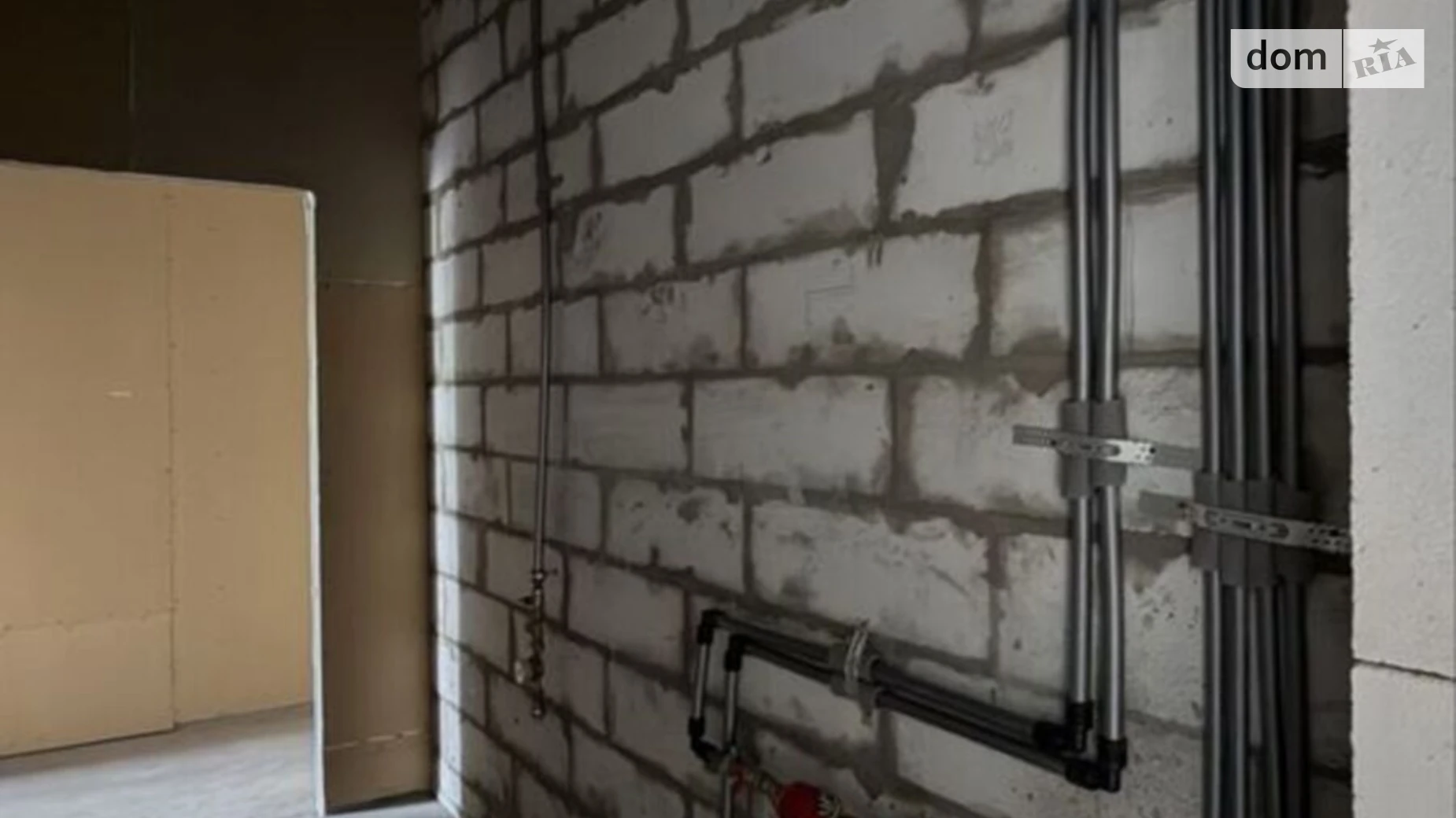 Продается 1-комнатная квартира 71.4 кв. м в Днепре, просп. Поля Александра, 16 - фото 2