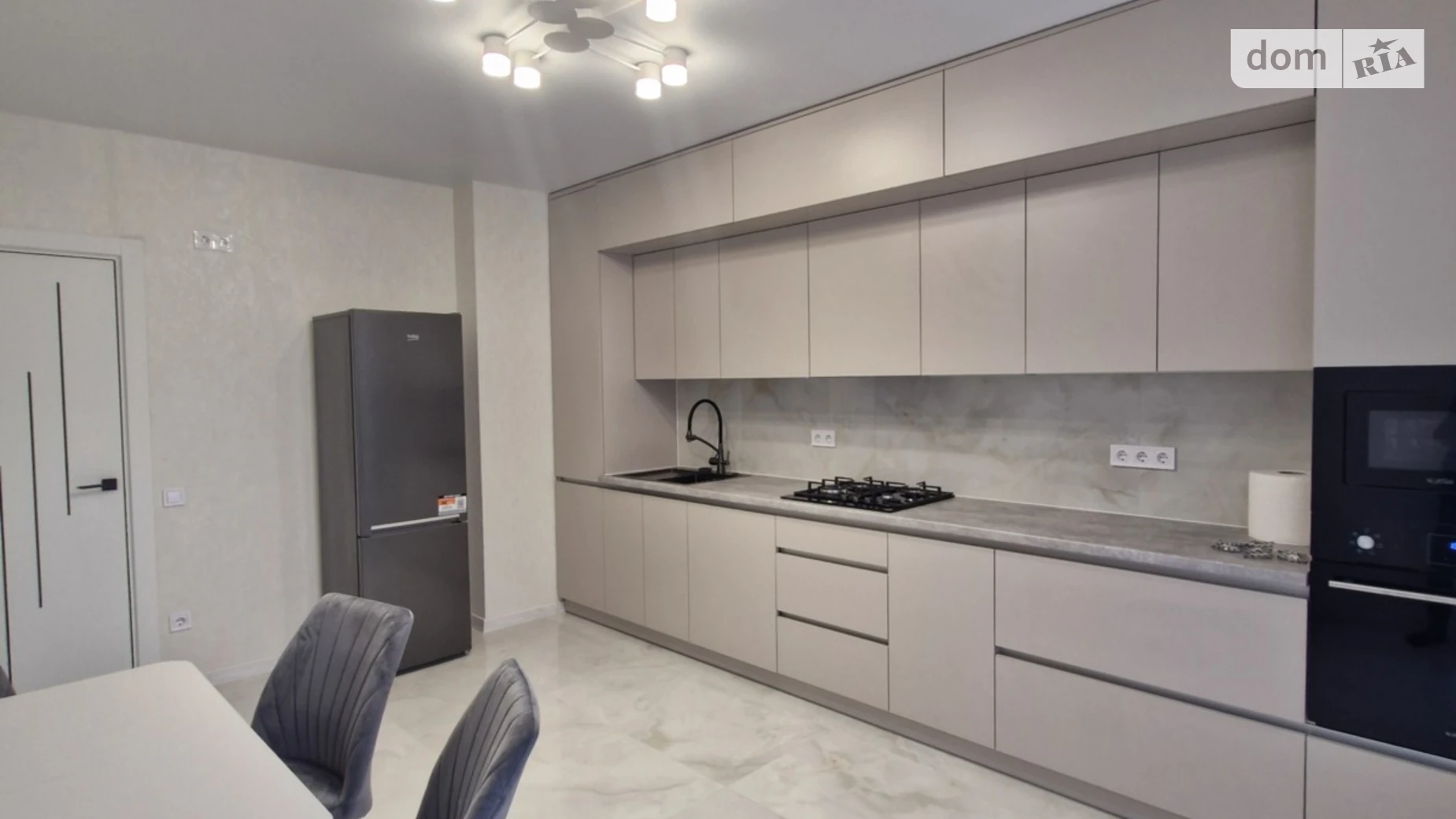 Сдается в аренду 2-комнатная квартира 75 кв. м в Львове, ул. Тернопольская - фото 2