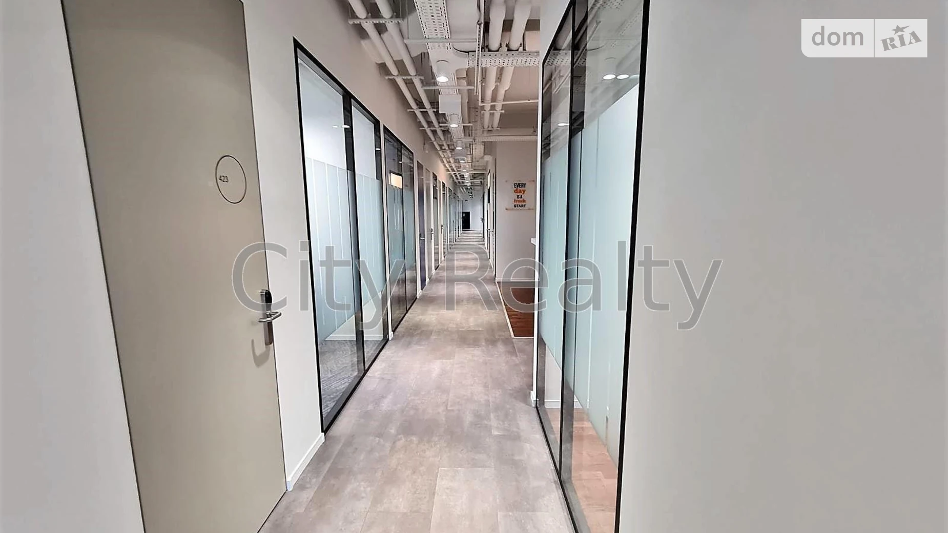 Сдается в аренду офис 45 кв. м в бизнес-центре, цена: 760 $ - фото 3