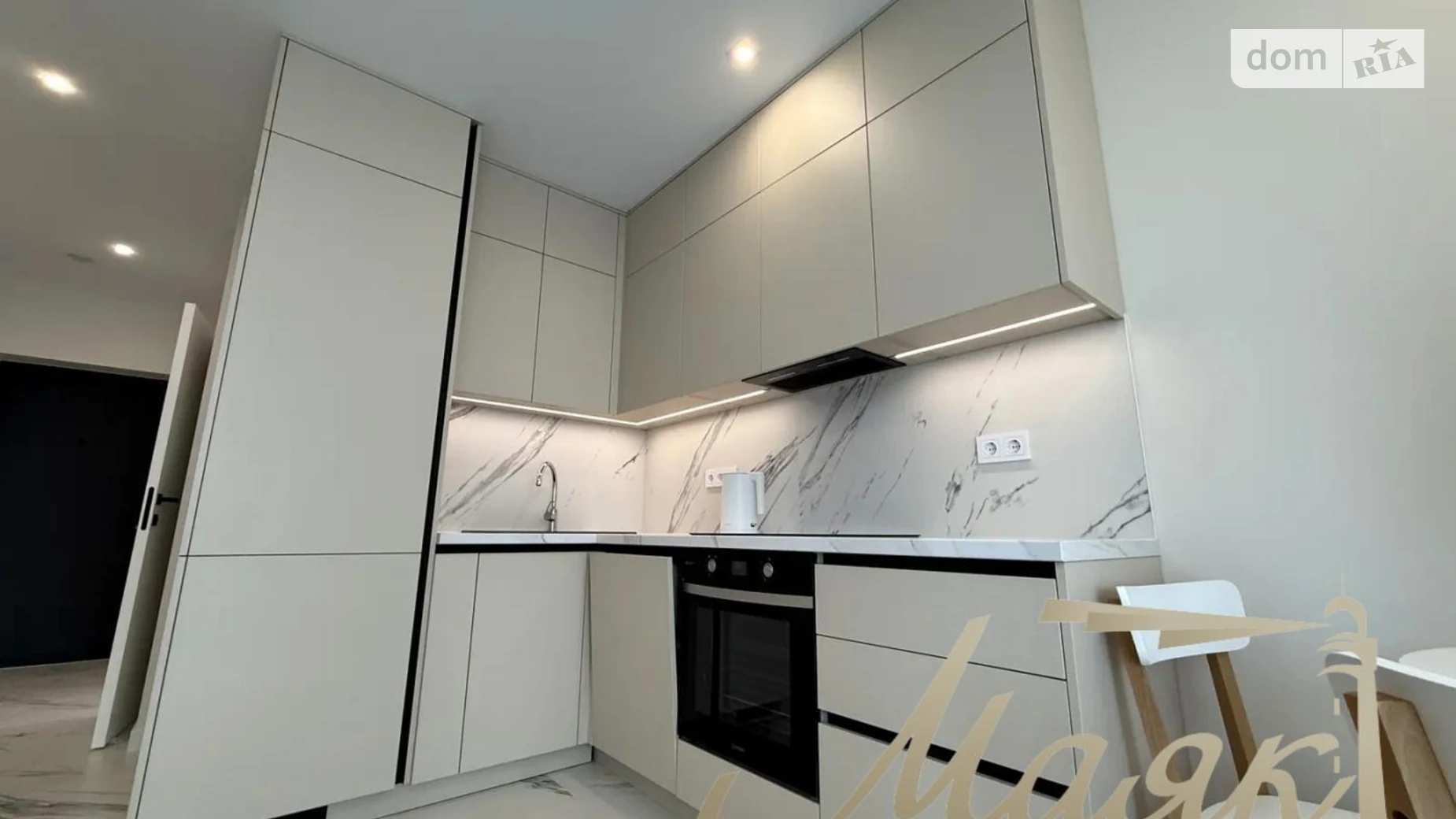 Сдается в аренду 1-комнатная квартира 55 кв. м в Киеве, ул. Васильковская, 37Г - фото 2