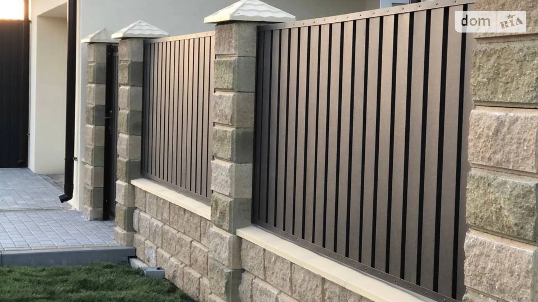 Продается одноэтажный дом 132 кв. м с бассейном, цена: 140000 $ - фото 2