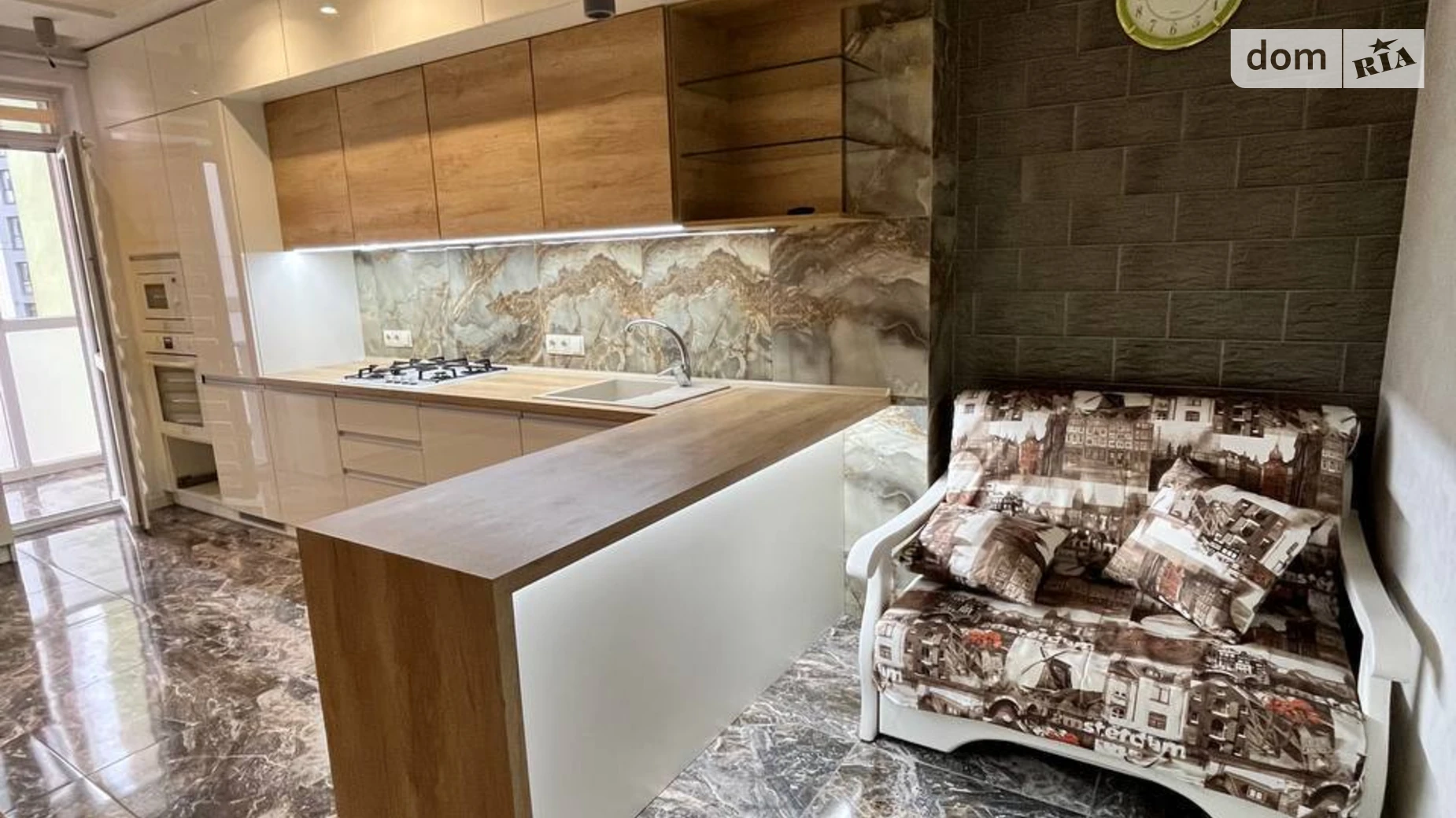 Здається в оренду 1-кімнатна квартира 55 кв. м у Львові, вул. Залізнична, 11 - фото 2