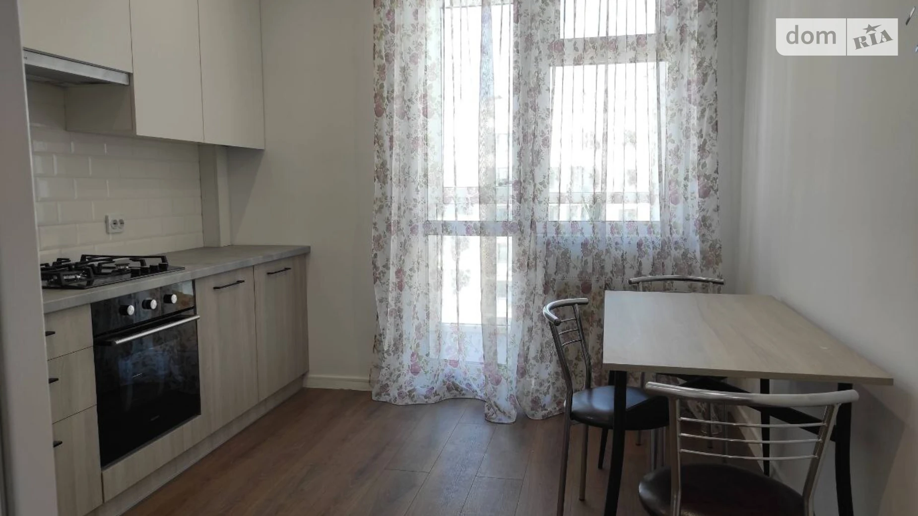 1-комнатная квартира 42 кв. м в Тернополе, ул. Чумацкая - фото 2