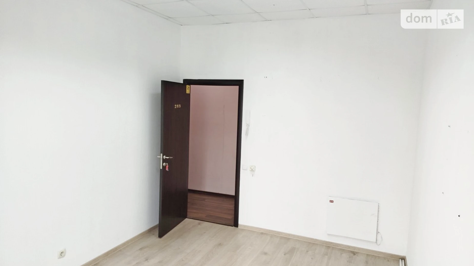 Сдается в аренду офис 19 кв. м в бизнес-центре, цена: 8000 грн - фото 3