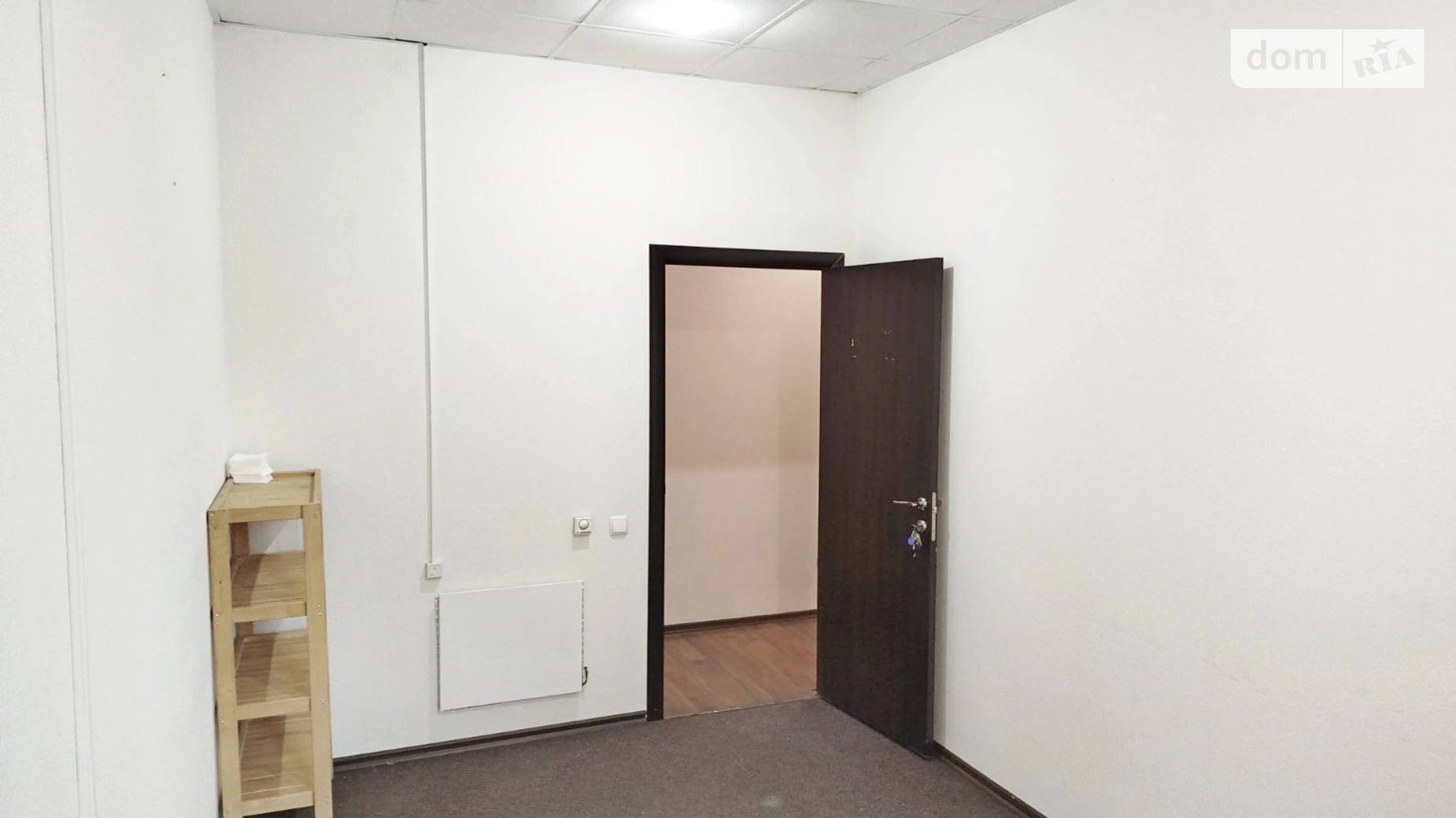 Сдается в аренду офис 17 кв. м в бизнес-центре, цена: 7000 грн - фото 2