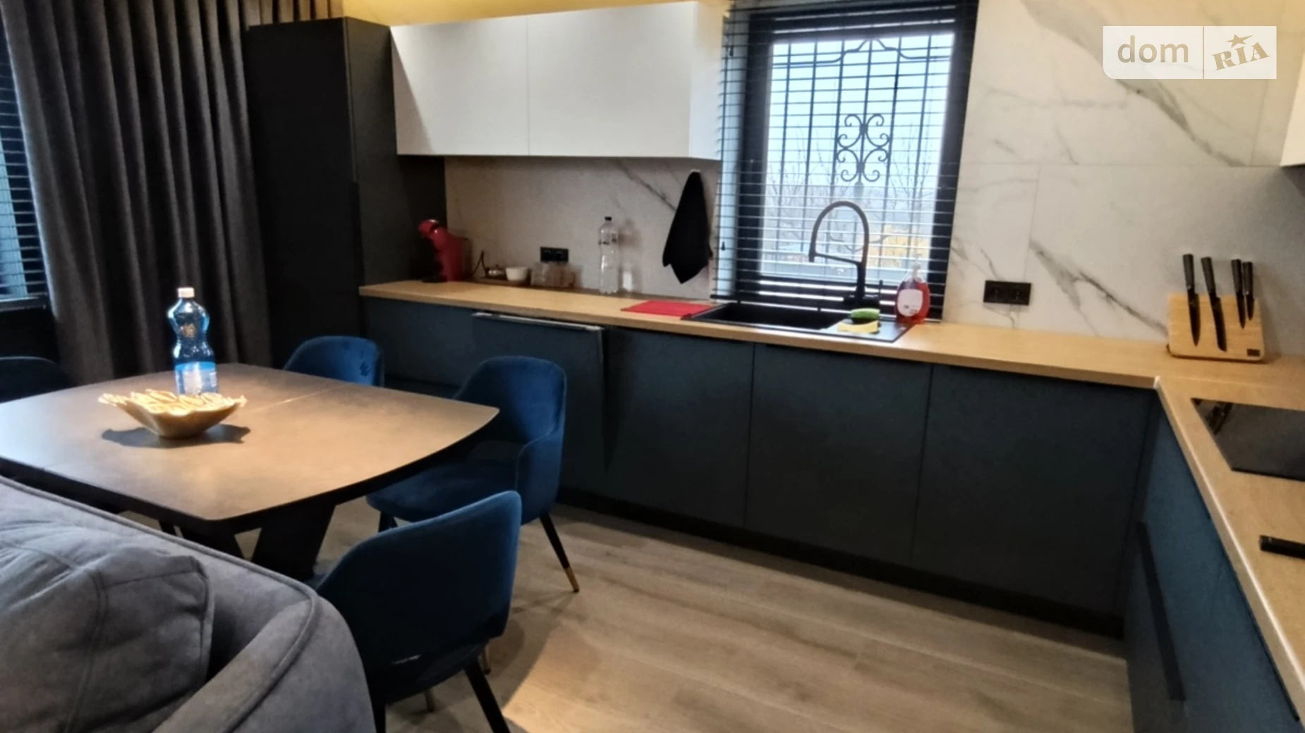 Продается дом на 2 этажа 137 кв. м с подвалом, цена: 210000 $ - фото 4