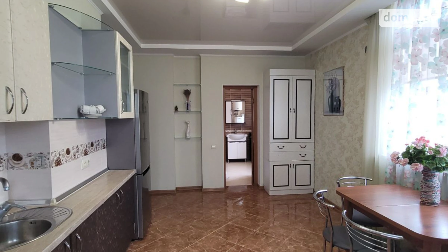 Сдается в аренду 1-комнатная квартира 50 кв. м в Одессе, ул. Якова Бреуса, 63/1 - фото 2