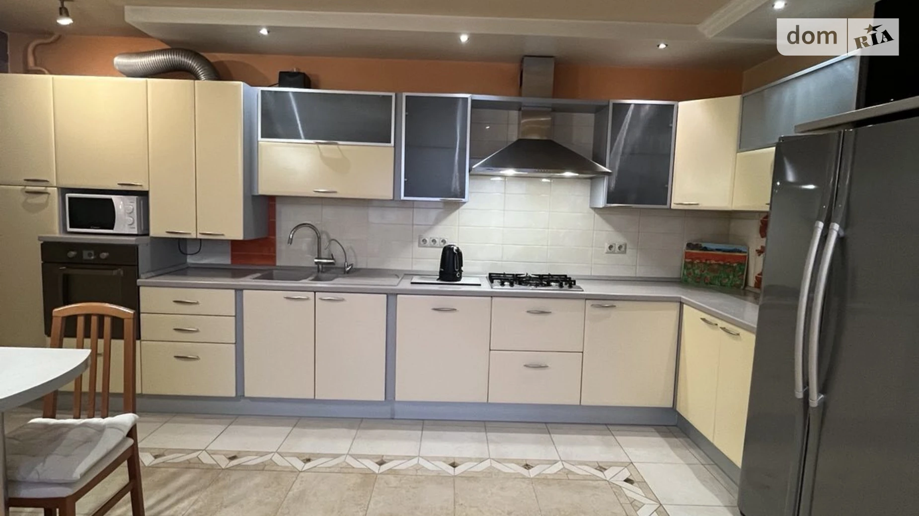 3-комнатная квартира 113 кв. м в Луцке, ул. Коновальца Евгения, 8А - фото 4