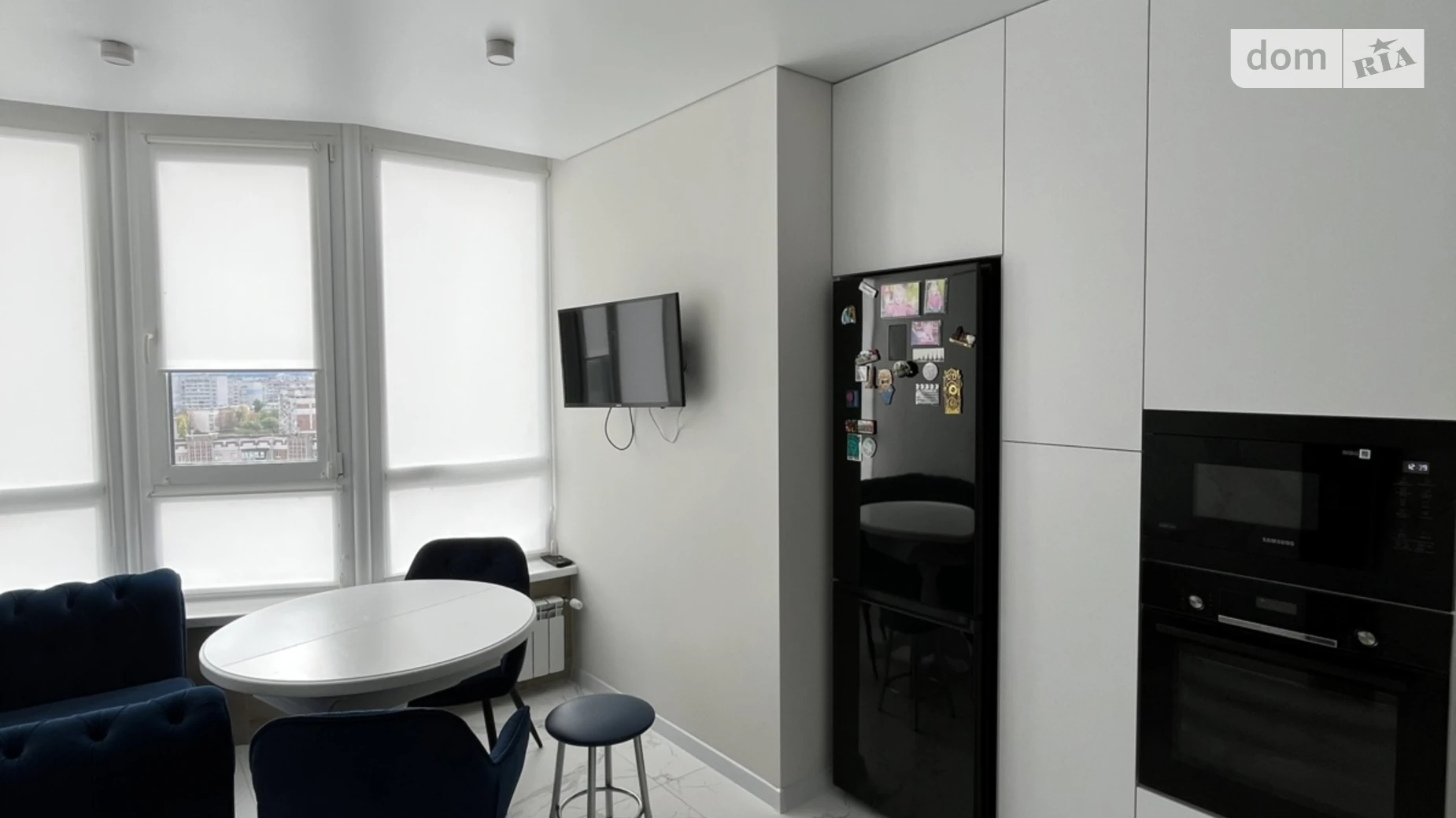 Продается 2-комнатная квартира 77 кв. м в Черкассах, ул. Казацкая, 9/1 - фото 2