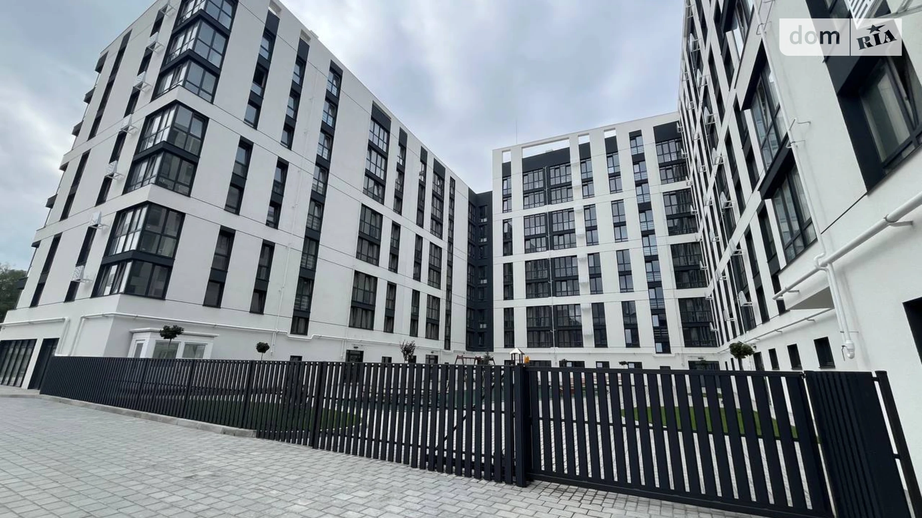 Продается 2-комнатная квартира 64 кв. м в Ровно, ул. Галицкого Данилы, 25 - фото 3