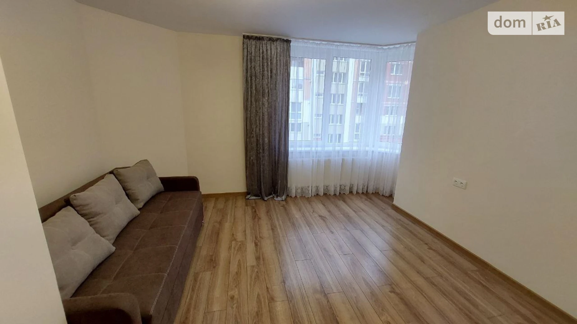 1-комнатная квартира 45 кв. м в Тернополе, ул. Троллейбусная - фото 3