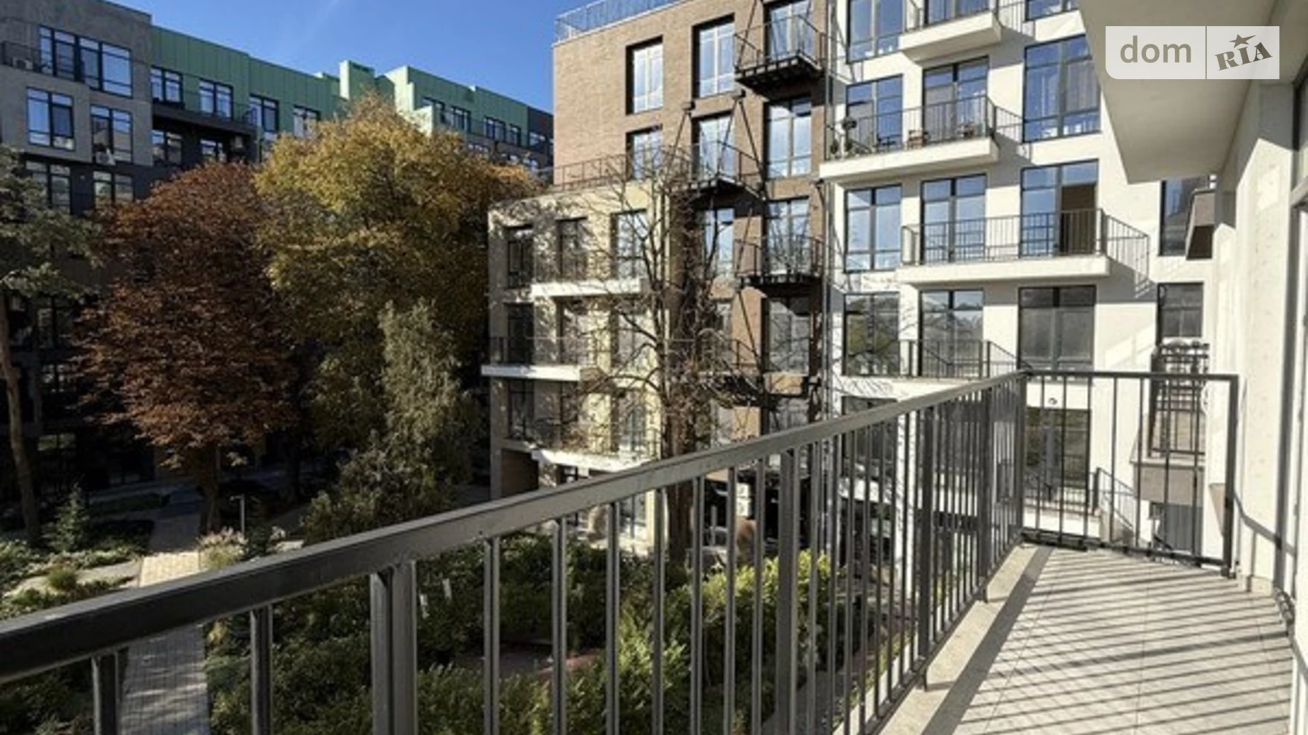 Продається 2-кімнатна квартира 78 кв. м у Одесі, вул. Дмитріївська(Дмитрія Донського), 59 корпус 2 - фото 2