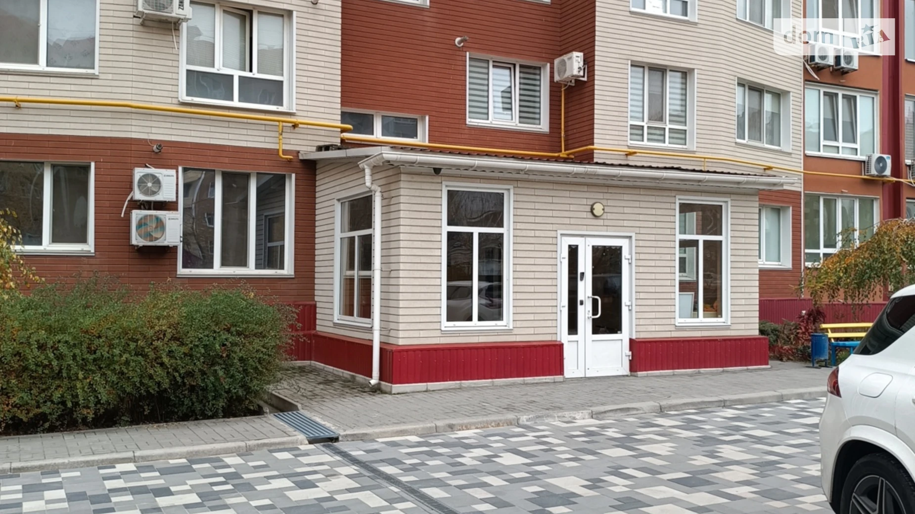 2-комнатная квартира 70 кв. м в Запорожье, ул. Владимира Украинца(Новокузнецкая), 57 - фото 2