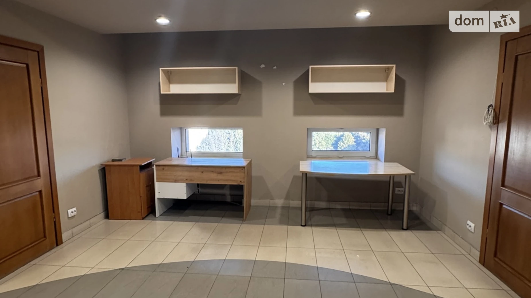 Продается офис 129.1 кв. м в бизнес-центре, цена: 130000 $ - фото 2