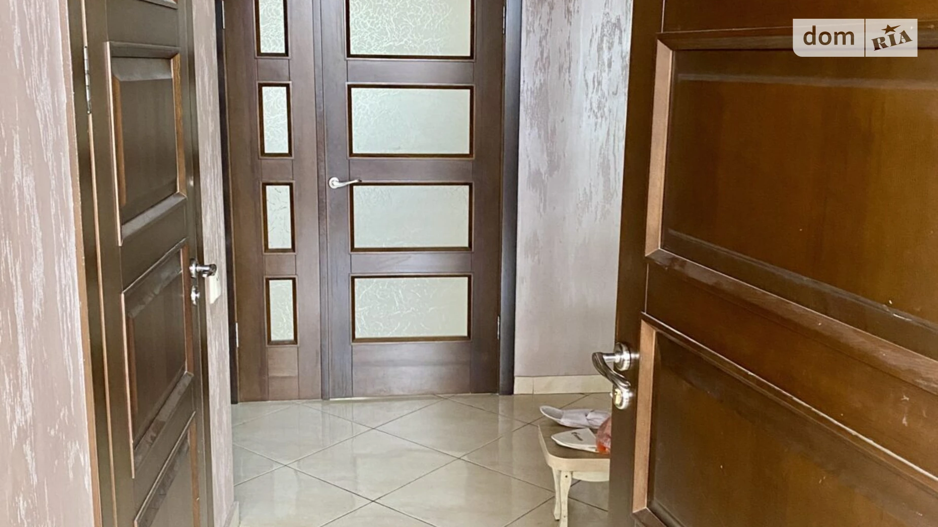 Продается дом на 2 этажа 299 кв. м с камином, цена: 178000 $ - фото 3