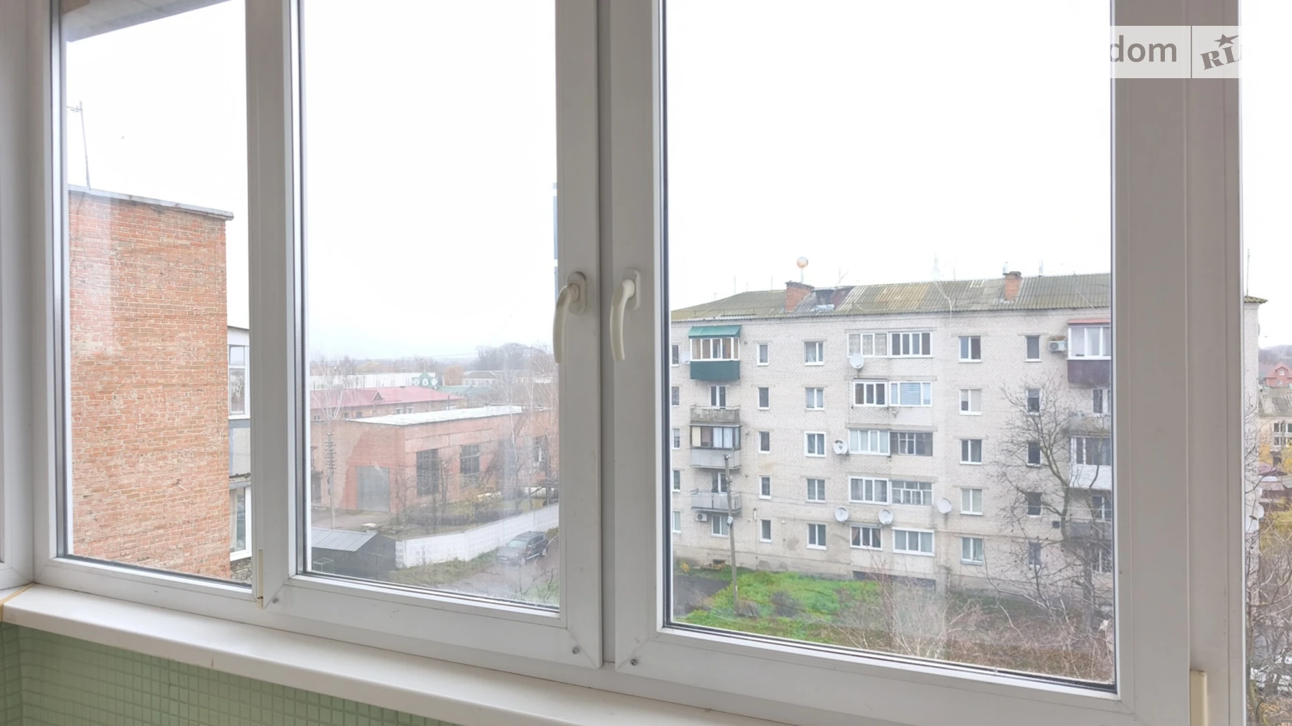 Продается 1-комнатная квартира 35 кв. м в Носовке, ул. Центральная, 45 - фото 3