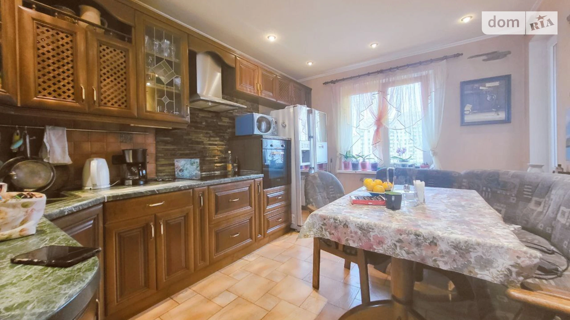 Продается 3-комнатная квартира 85.9 кв. м в Киеве, вул. Урловская, 9 - фото 2