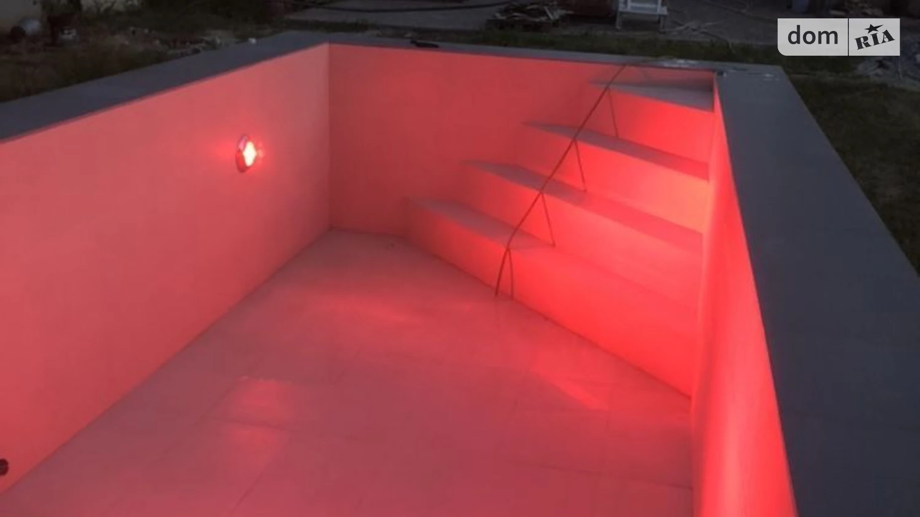 Продается дом на 3 этажа 600 кв. м с подвалом, цена: 120000 $ - фото 2