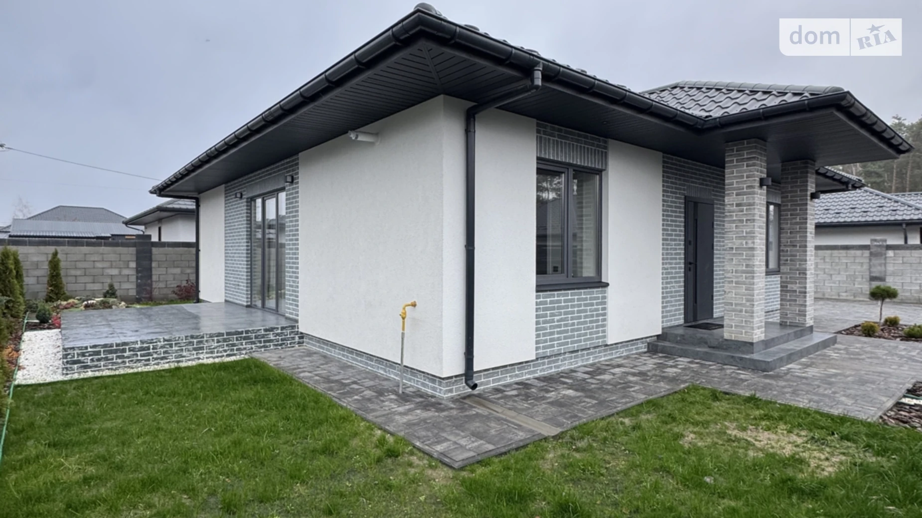 Продается одноэтажный дом 100 кв. м с беседкой, цена: 165000 $ - фото 3