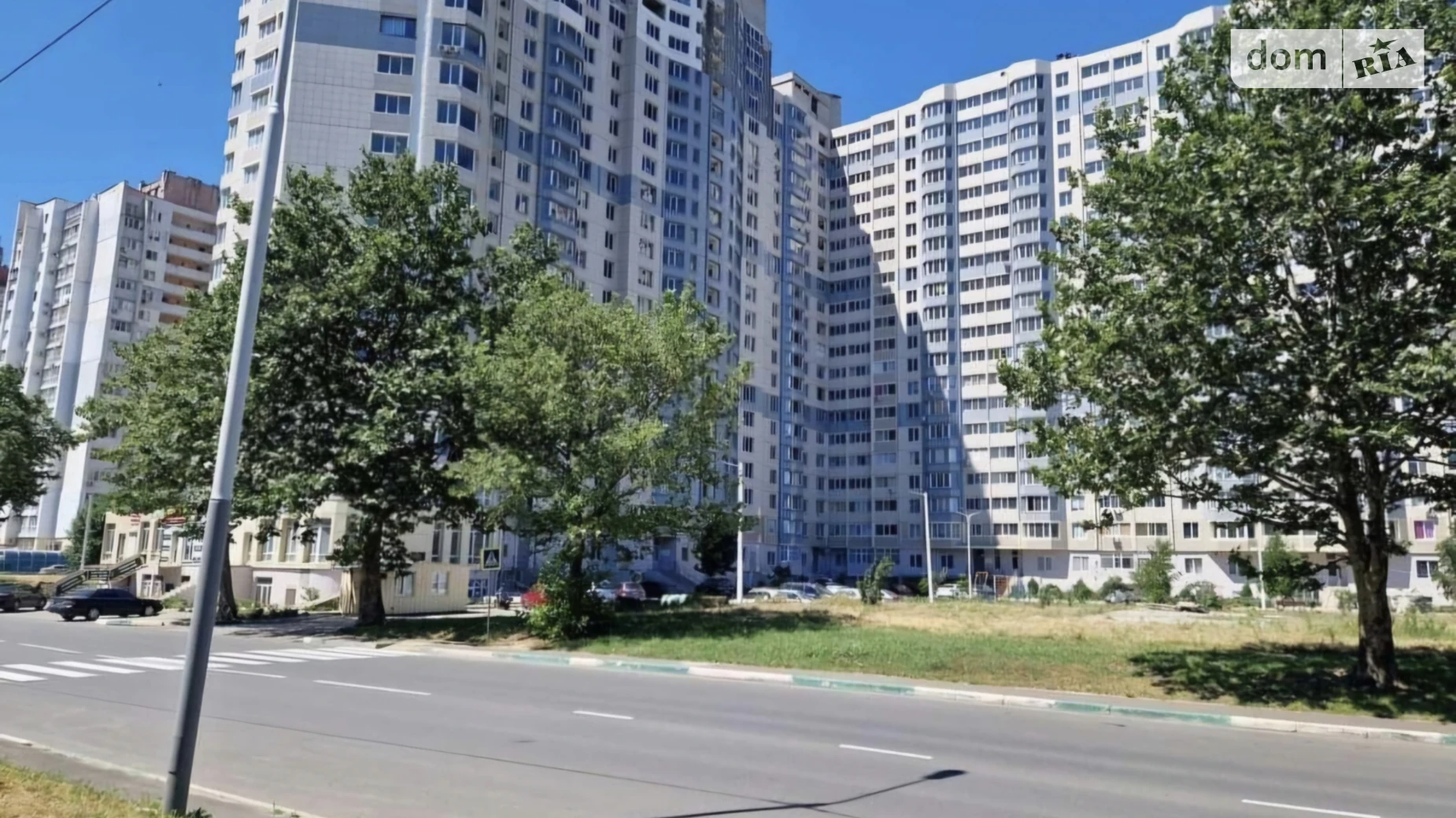 Продається 2-кімнатна квартира 77 кв. м у Чорноморську, вул. Парусна, 18 - фото 2