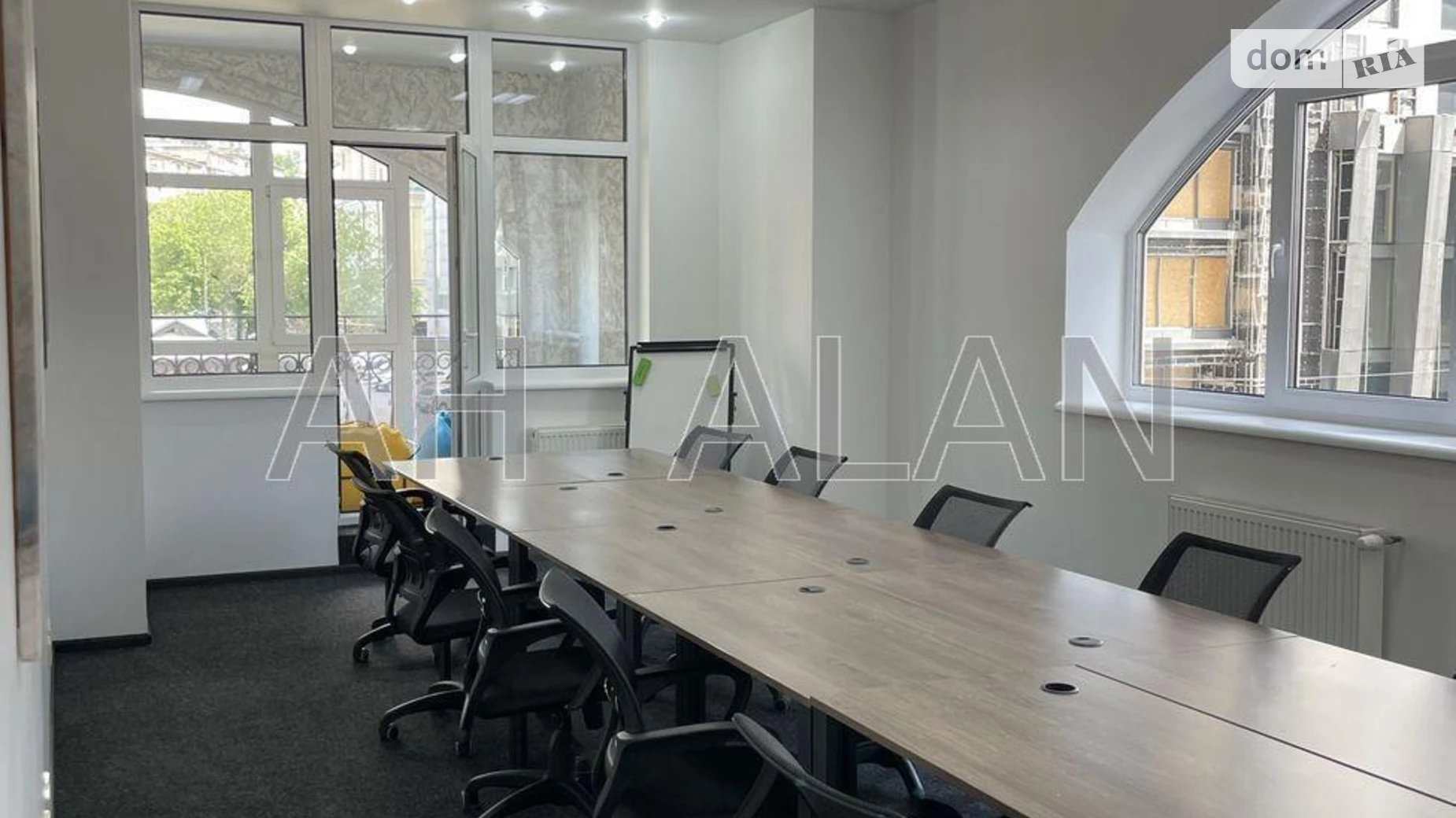 Сдается в аренду офис 108 кв. м в бизнес-центре, цена: 2000 $ - фото 2