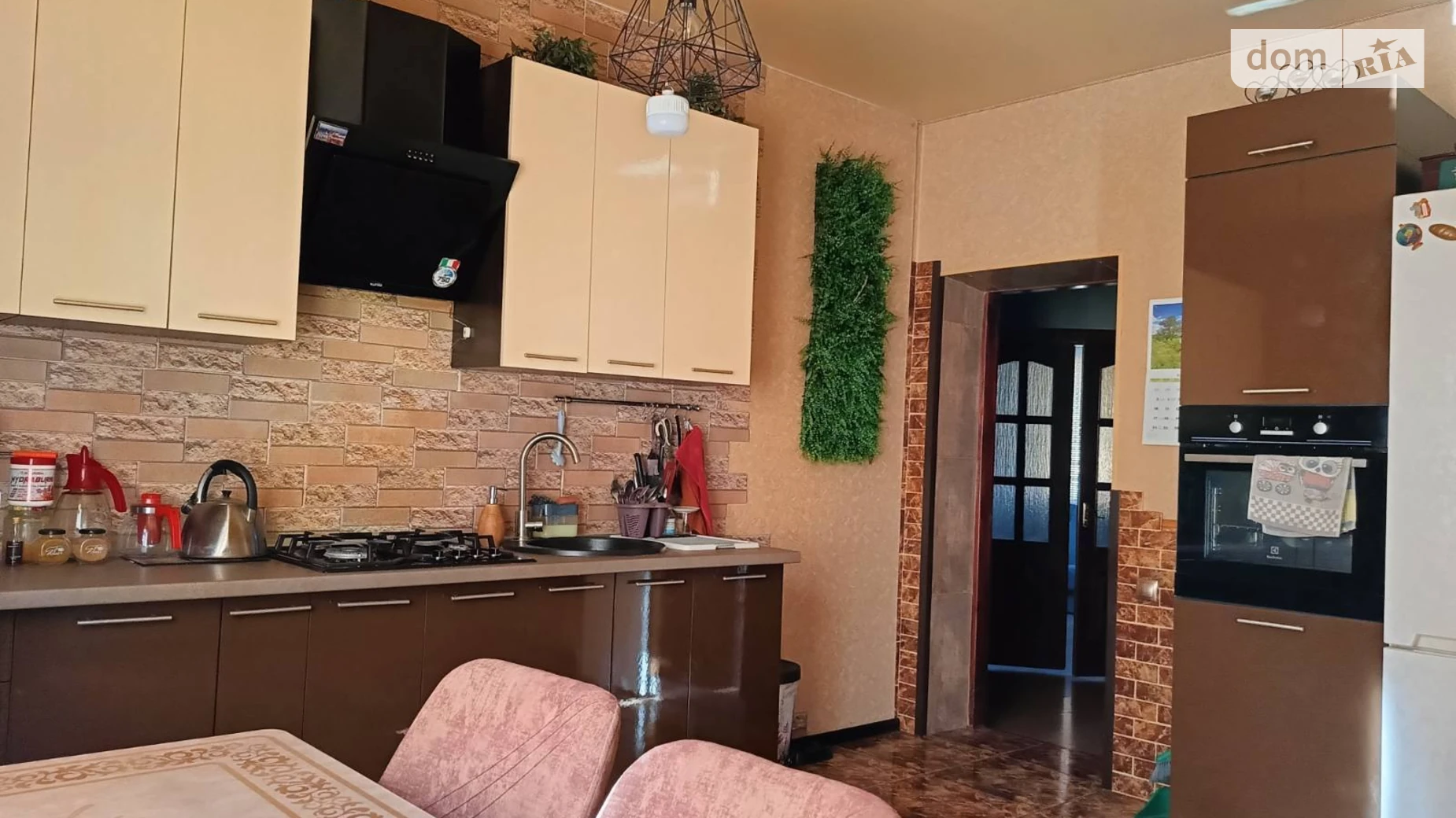 Продается дом на 2 этажа 208.9 кв. м с мебелью, цена: 220000 $ - фото 3