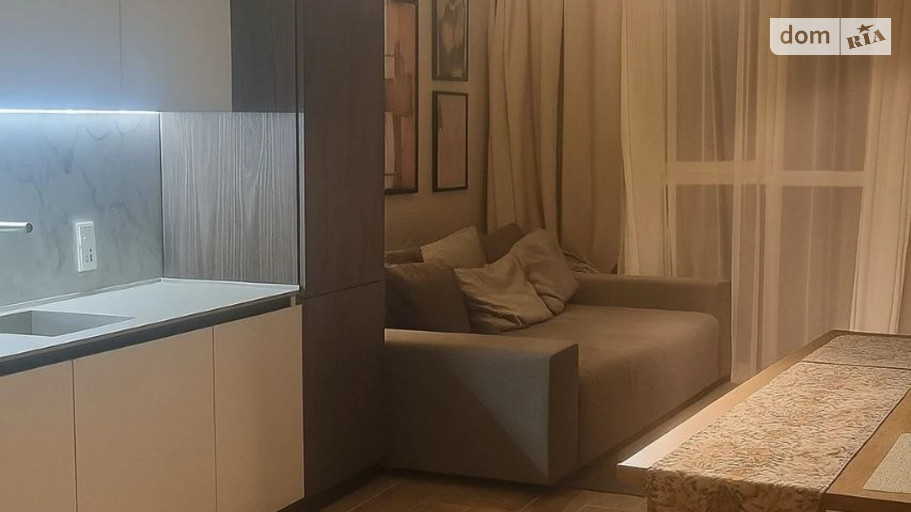 Сдается в аренду 2-комнатная квартира 72 кв. м в Львове, ул. Роксоляны, 149 - фото 4