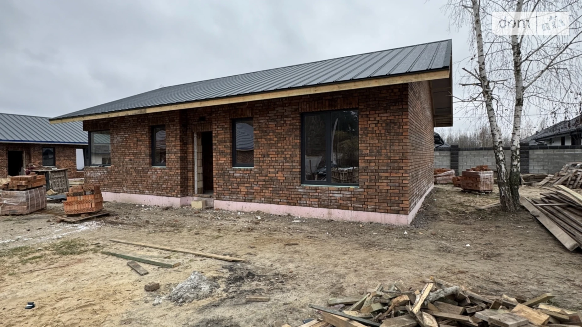 Продается одноэтажный дом 100 кв. м с гаражом, цена: 93000 $ - фото 2