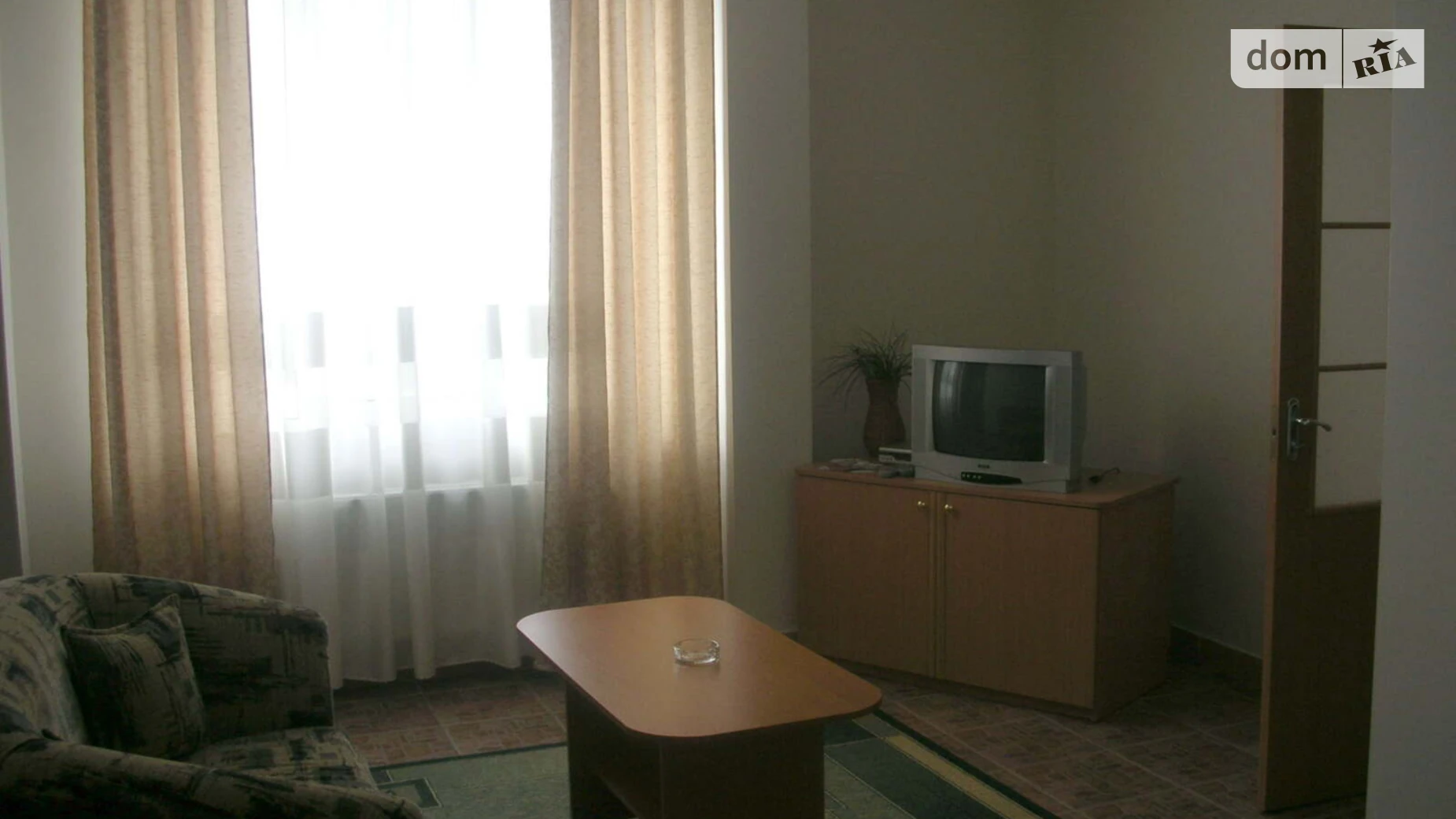 Продается дом на 3 этажа 800 кв. м с садом, цена: 280000 $ - фото 4