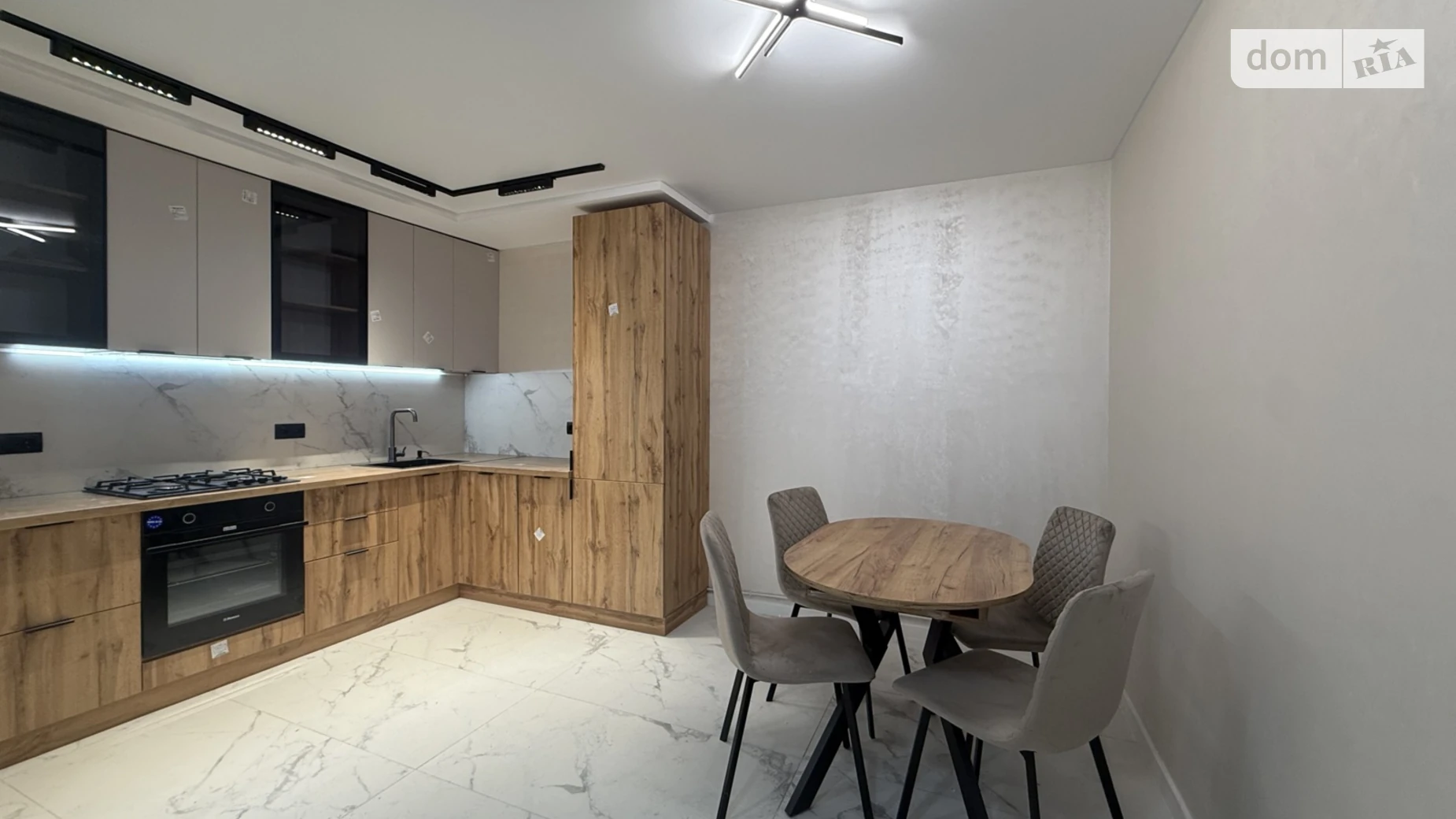 2-комнатная квартира 56 кв. м в Тернополе, ул. Киевская, 8А - фото 2