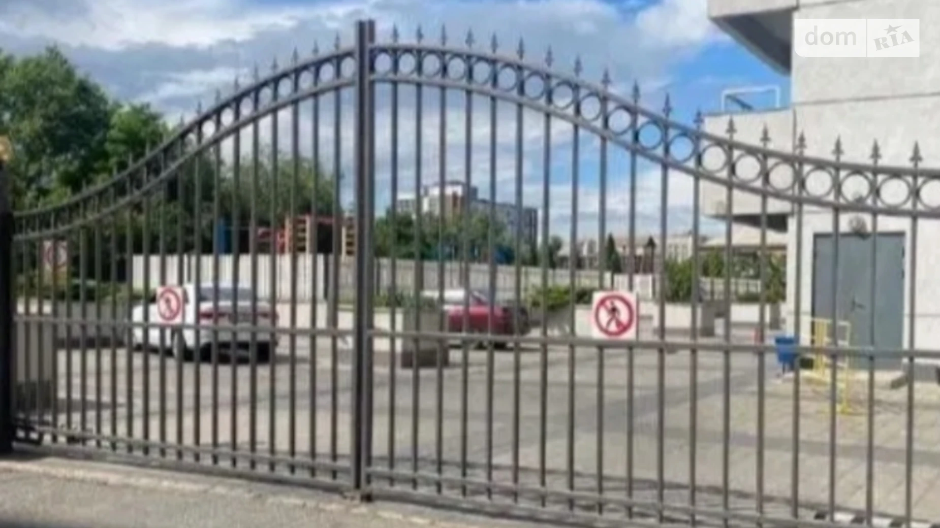 Продается 1-комнатная квартира 51 кв. м в Днепре, просп. Поля Александра, 16 - фото 2