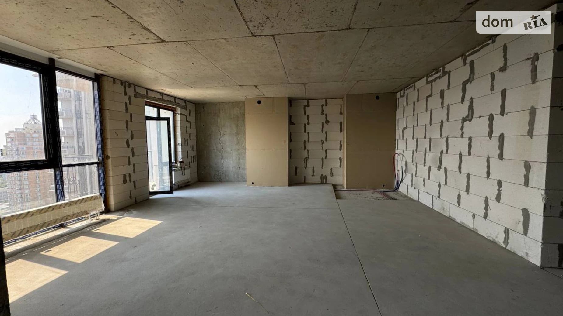 Продається 2-кімнатна квартира 82 кв. м у Одесі, Фонтанська дор. - фото 2