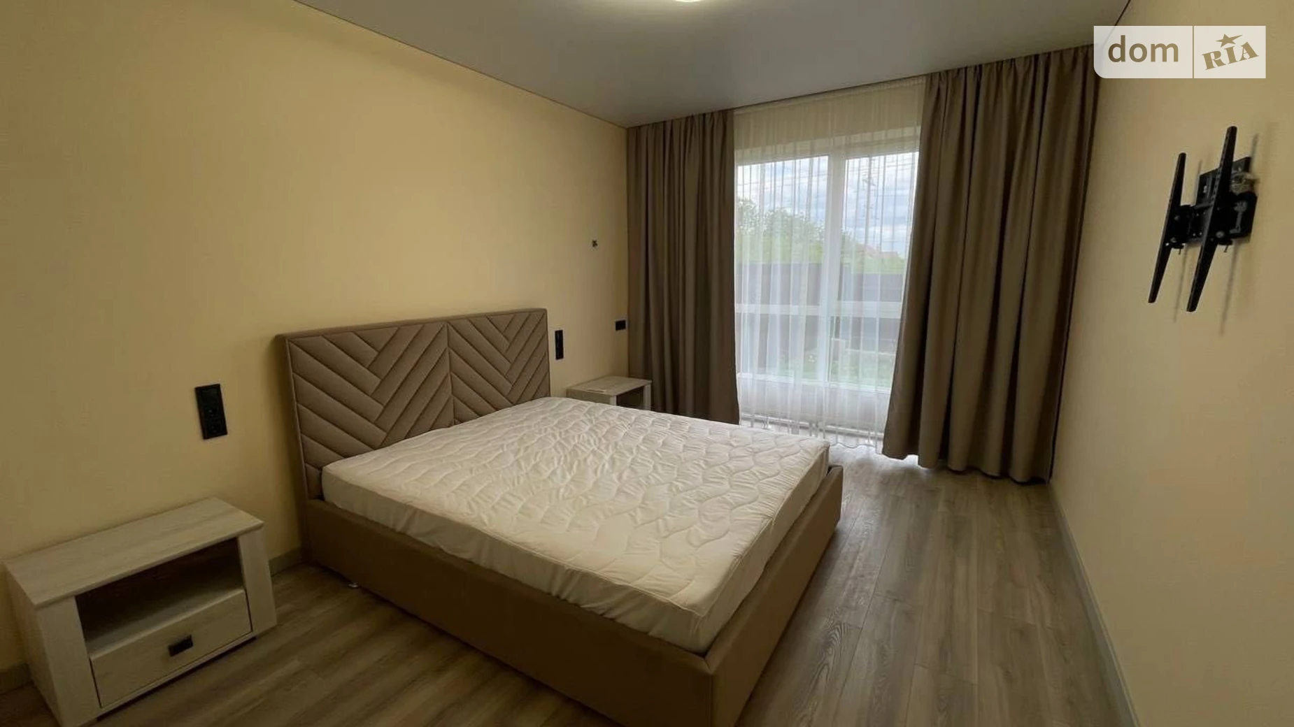 Сдается в аренду 2-комнатная квартира 70 кв. м в, цена: 600 $ - фото 2