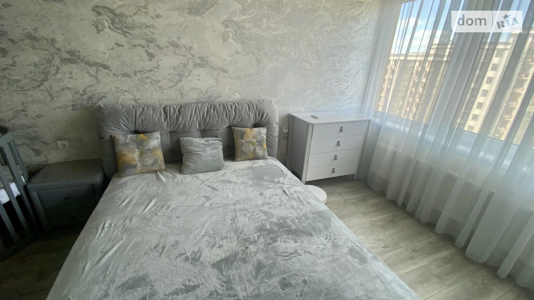 Сдается в аренду 1-комнатная квартира 40.5 кв. м в, цена: 13000 грн - фото 2