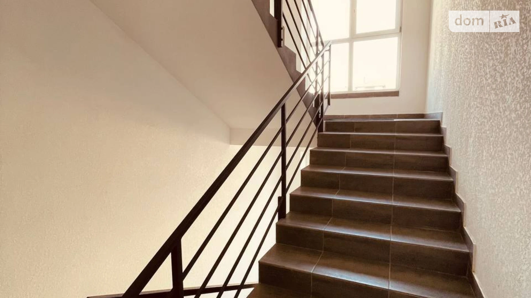 Продается 2-комнатная квартира 70 кв. м в Солонке, ул. Роксоланы, 18 - фото 2