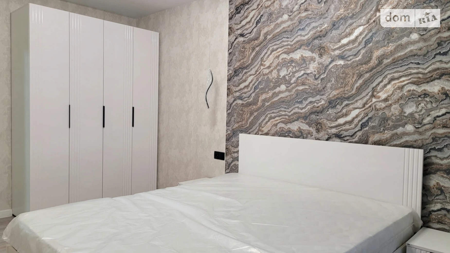 2-комнатная квартира 71 кв. м в, цена: 79500 $ - фото 3