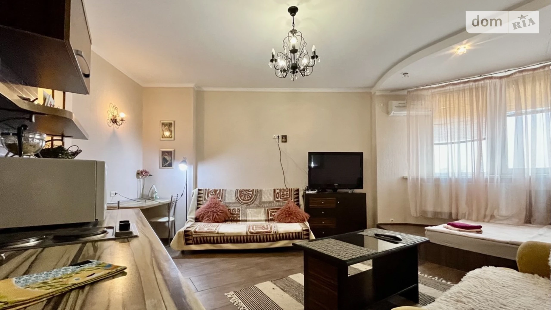 Продается 1-комнатная квартира 93.8 кв. м в Чернигове, ул. Кореня Терентия, 9 - фото 2