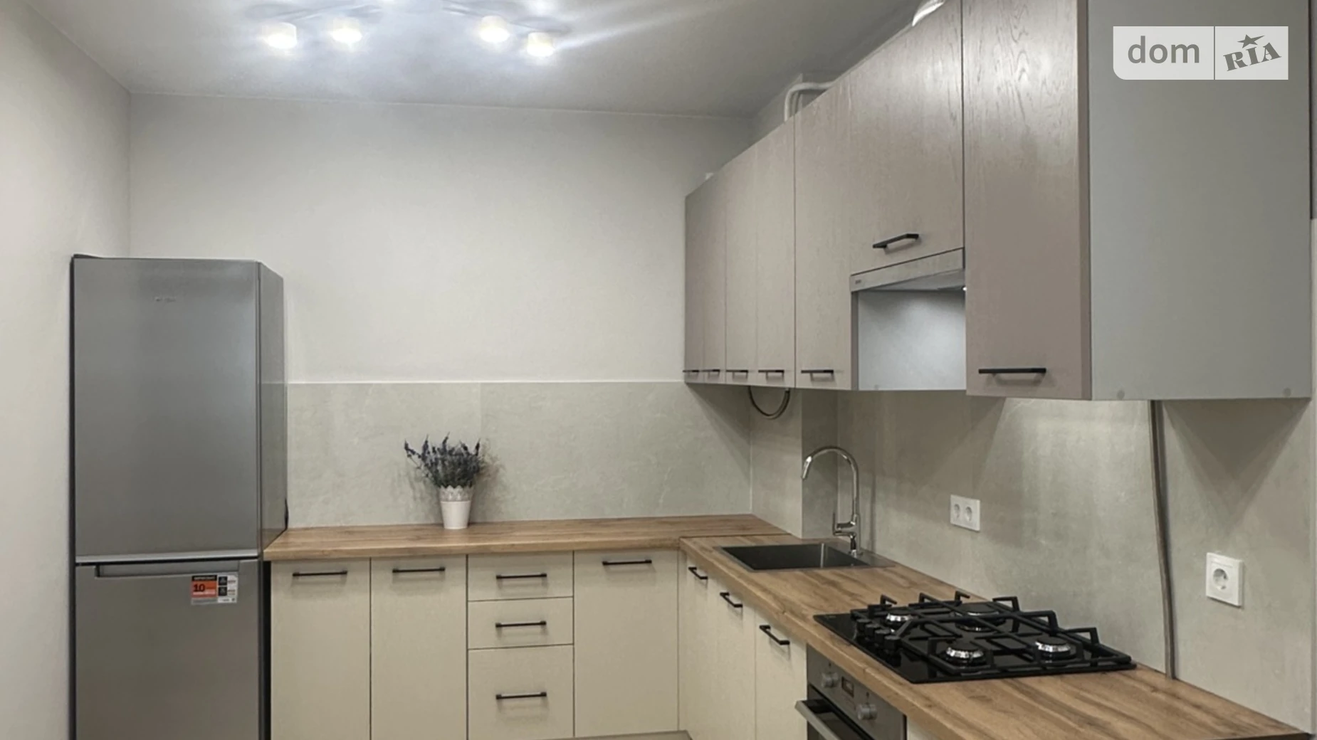 Сдается в аренду 1-комнатная квартира 44 кв. м в Ровно, ул. Елены Телиги, 20 - фото 3