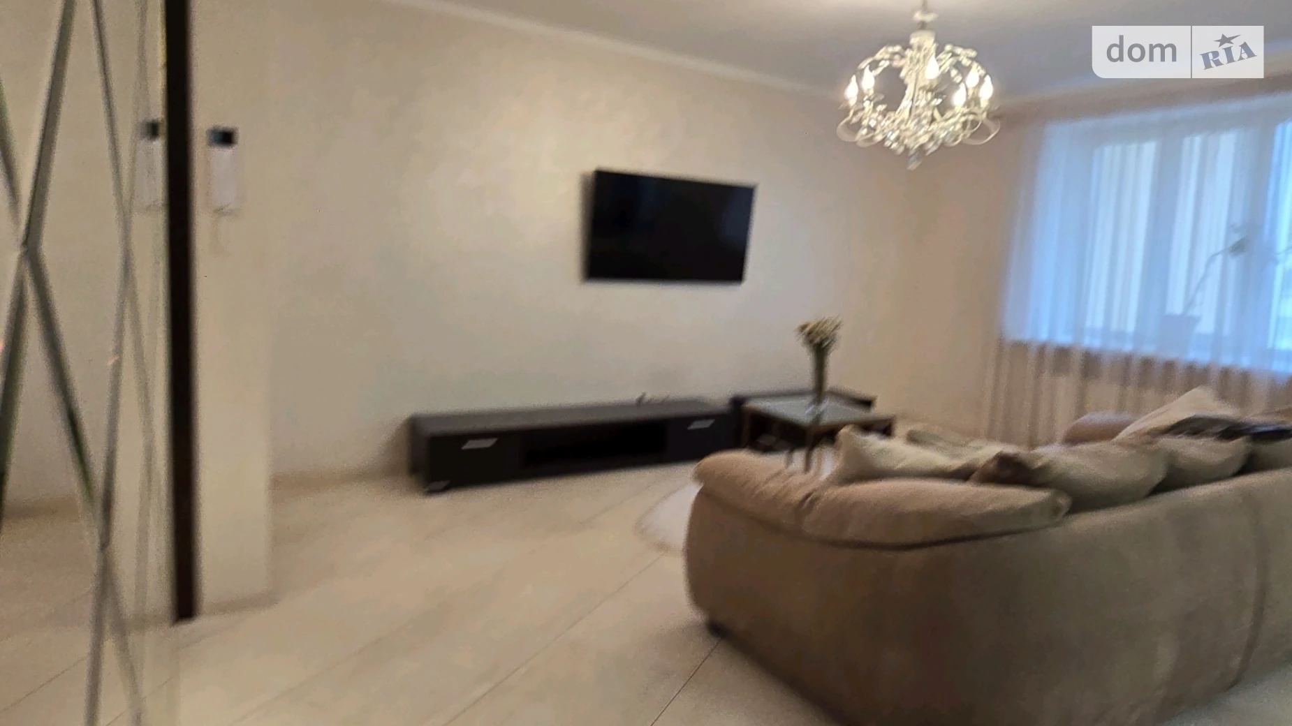 Продается 1-комнатная квартира 76 кв. м в Одессе, ул. Кленовая, 2А - фото 4